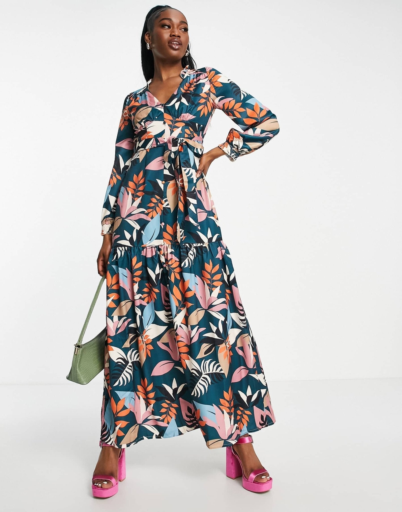 Little Mistress balloon sleeve maxi tea dress in botanical print - ASOS Sample Sale EU Store