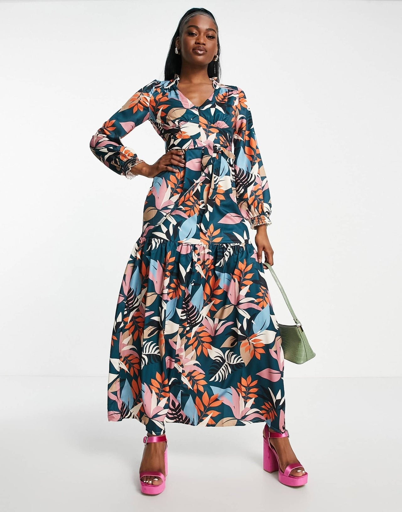 Little Mistress balloon sleeve maxi tea dress in botanical print - ASOS Sample Sale EU Store