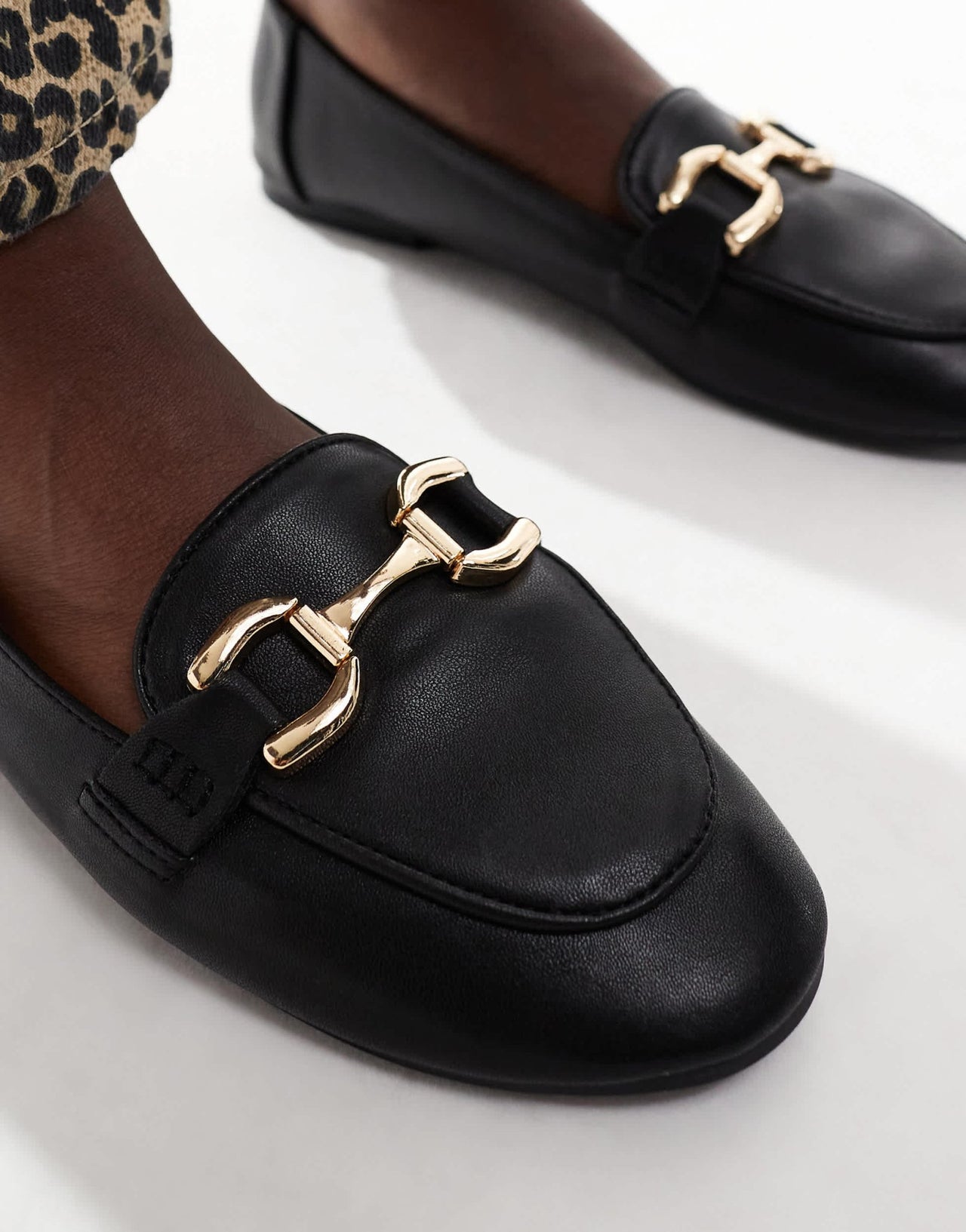 London Rebel Nori snaffle trim flat shoes in black - ASOS Sample Sale EU Store