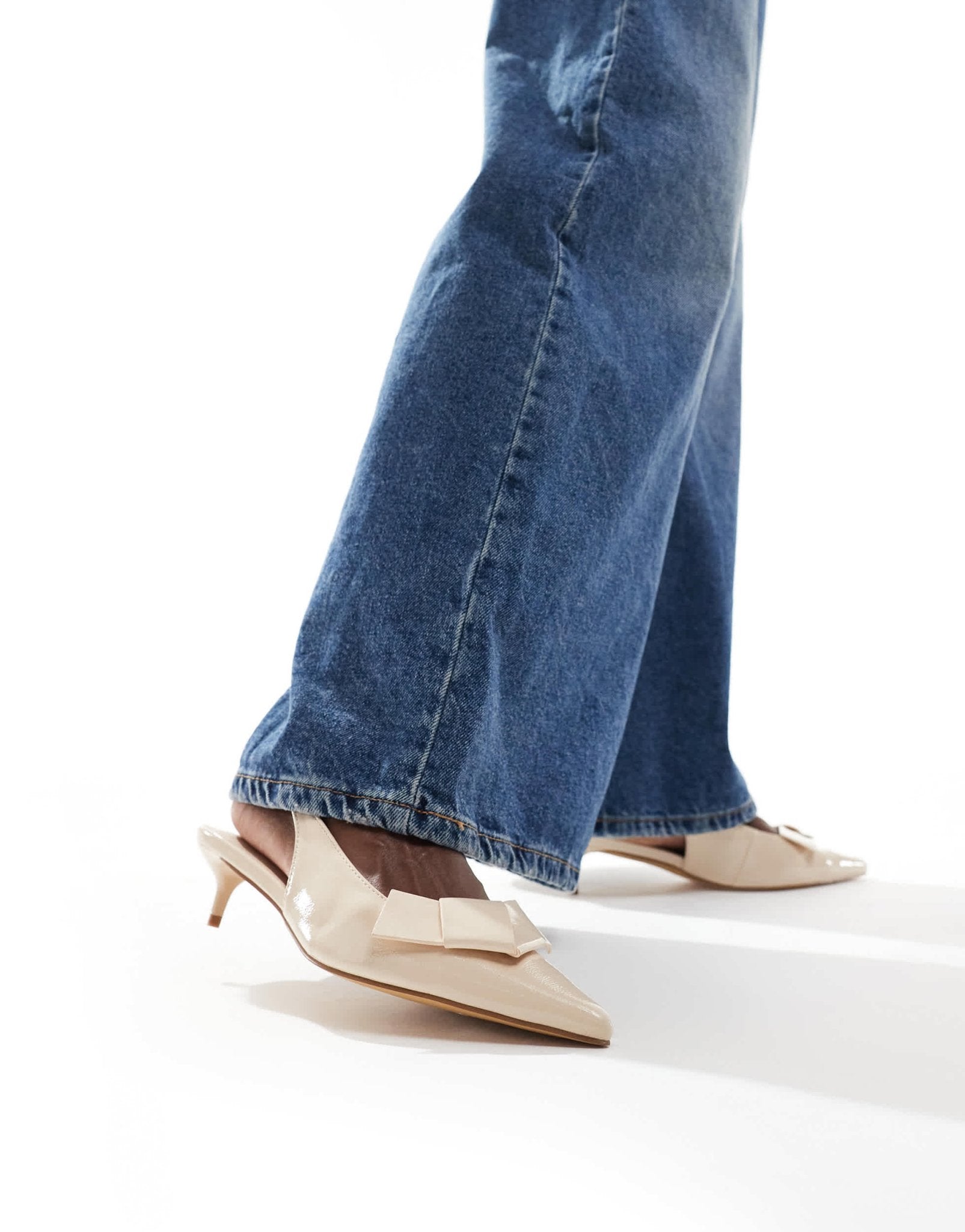 London Rebel Wide Fit bow detail sling back kitten heels in patent cream - ASOS Sample Sale EU Store