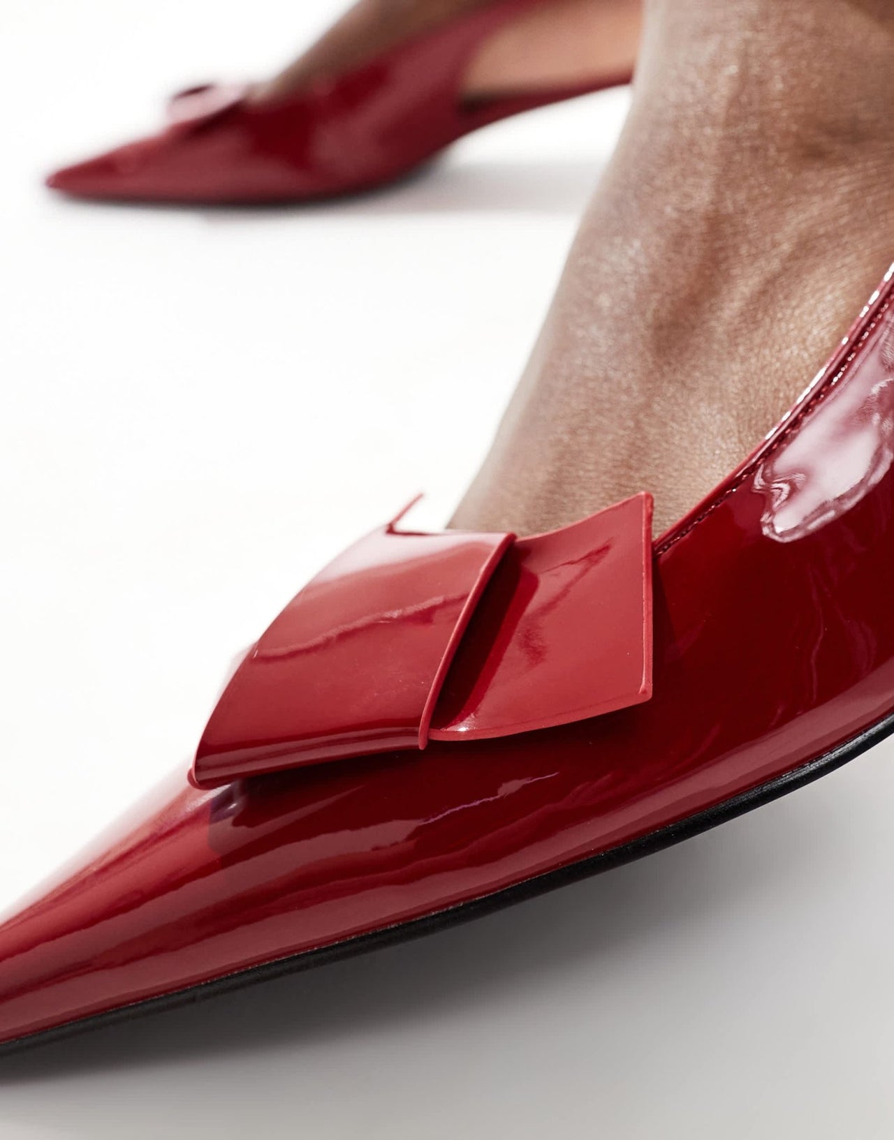 London Rebel Wide Fit bow detail sling back kitten heels in patent red - ASOS Sample Sale EU Store