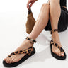 Sandali London Rebel Wide Fit con anello per dita in stampa leopardata
