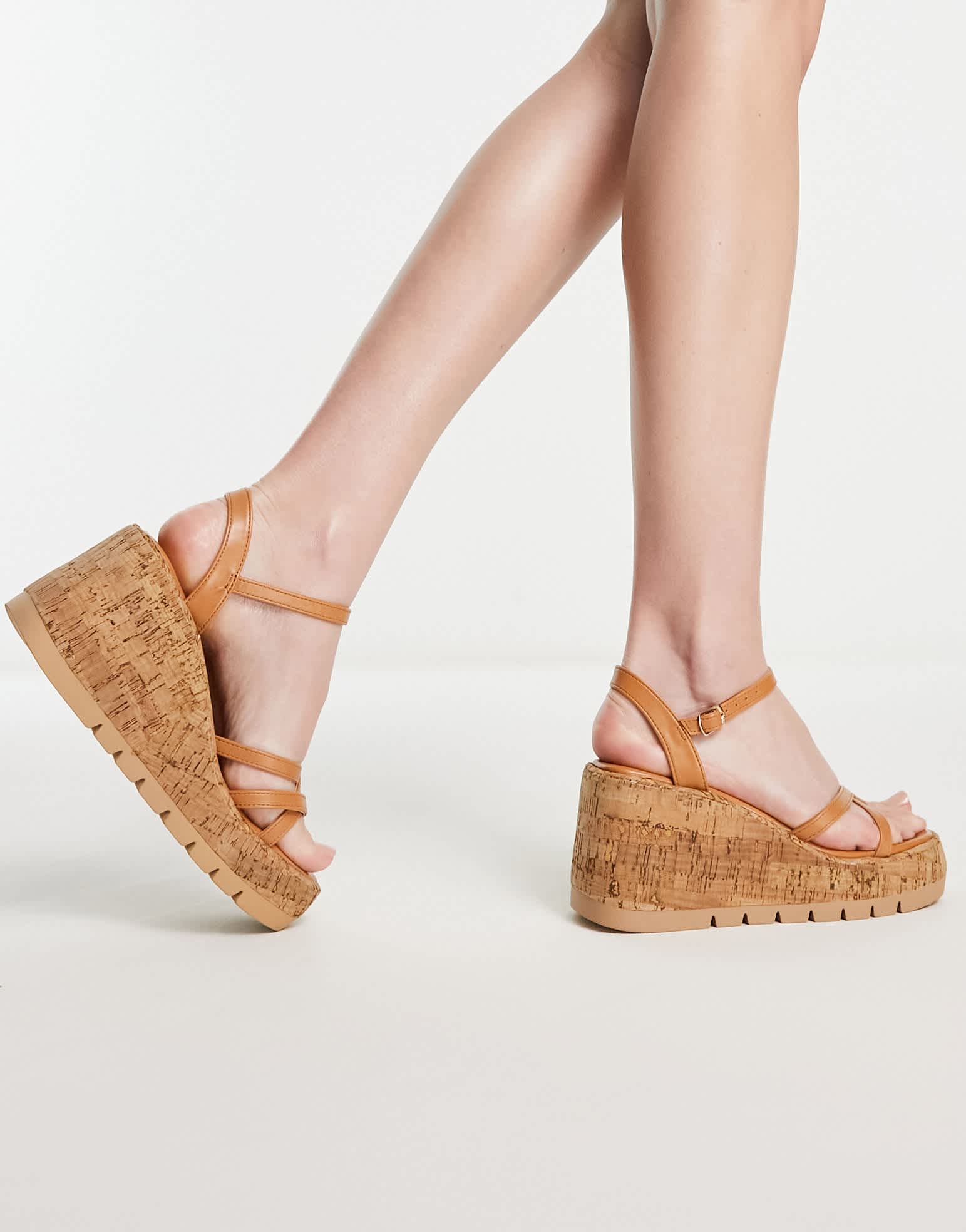 Madden Girl Vault - C cork wedge heeled sandal in tan - ASOS Sample Sale EU Store