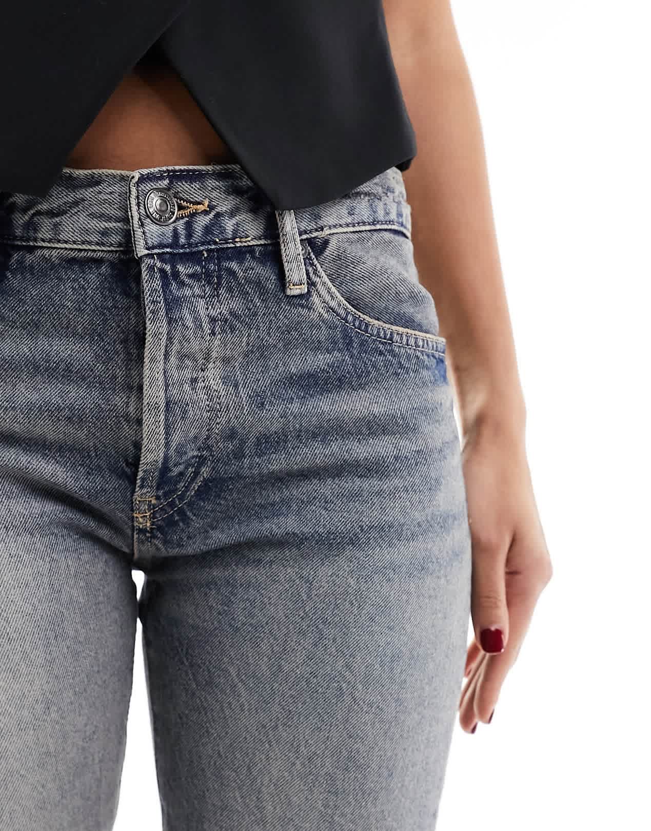Mango mom ripped knee jeans in washed blue - ASOS Sample Sale EU Store