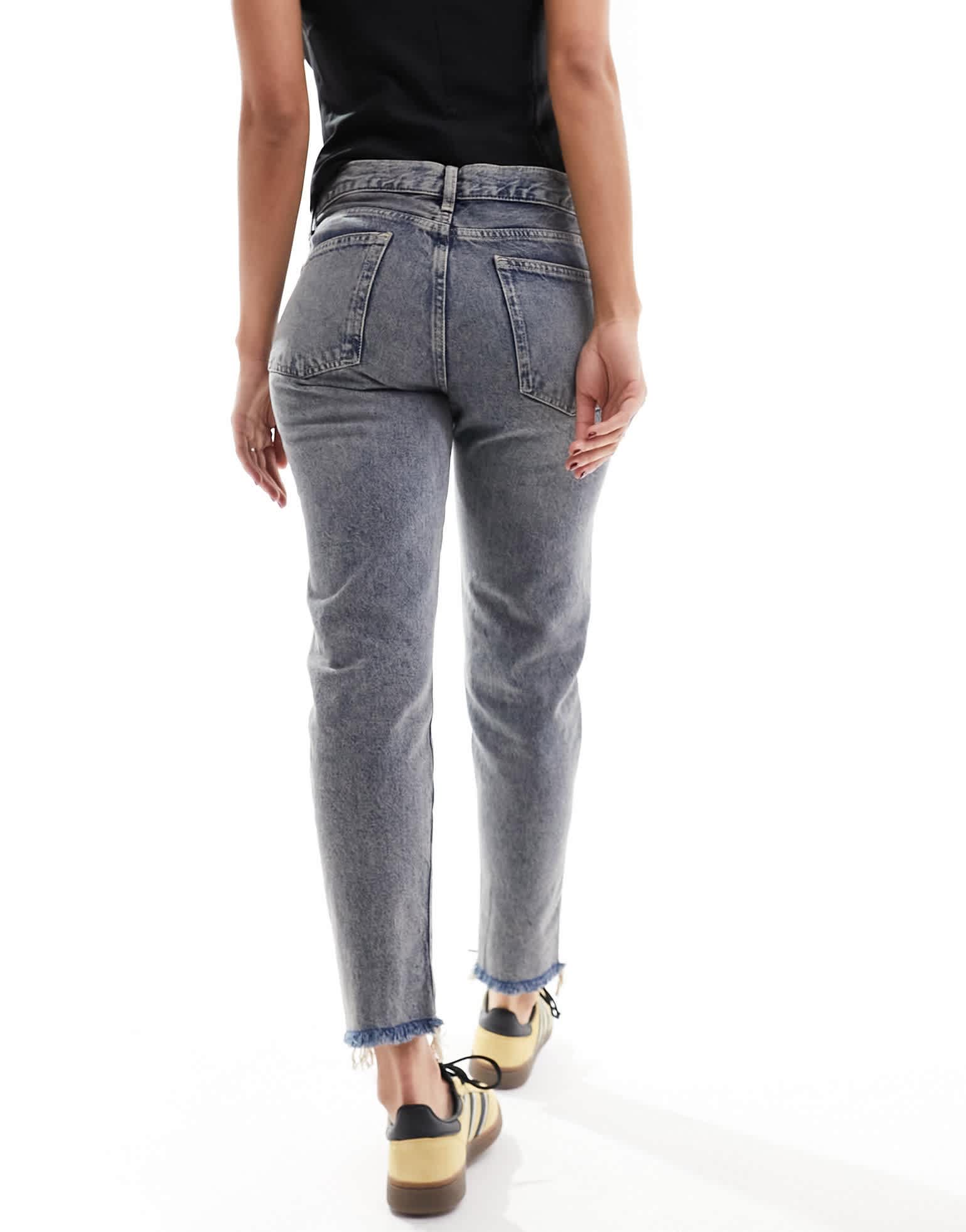 Mango mom ripped knee jeans in washed blue - ASOS Sample Sale EU Store