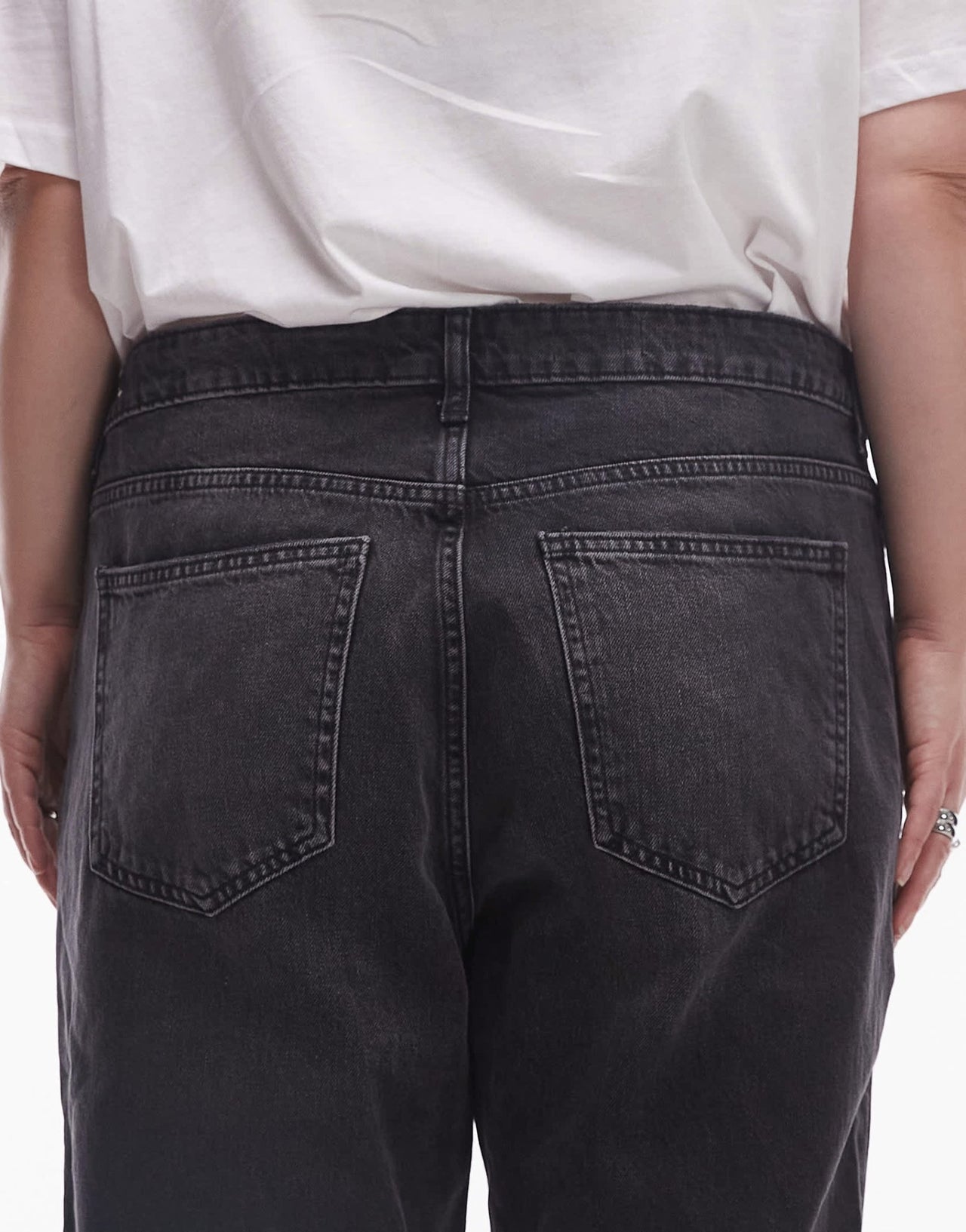 Mango Mom2000 curve jeans in black - ASOS Sample Sale EU Store