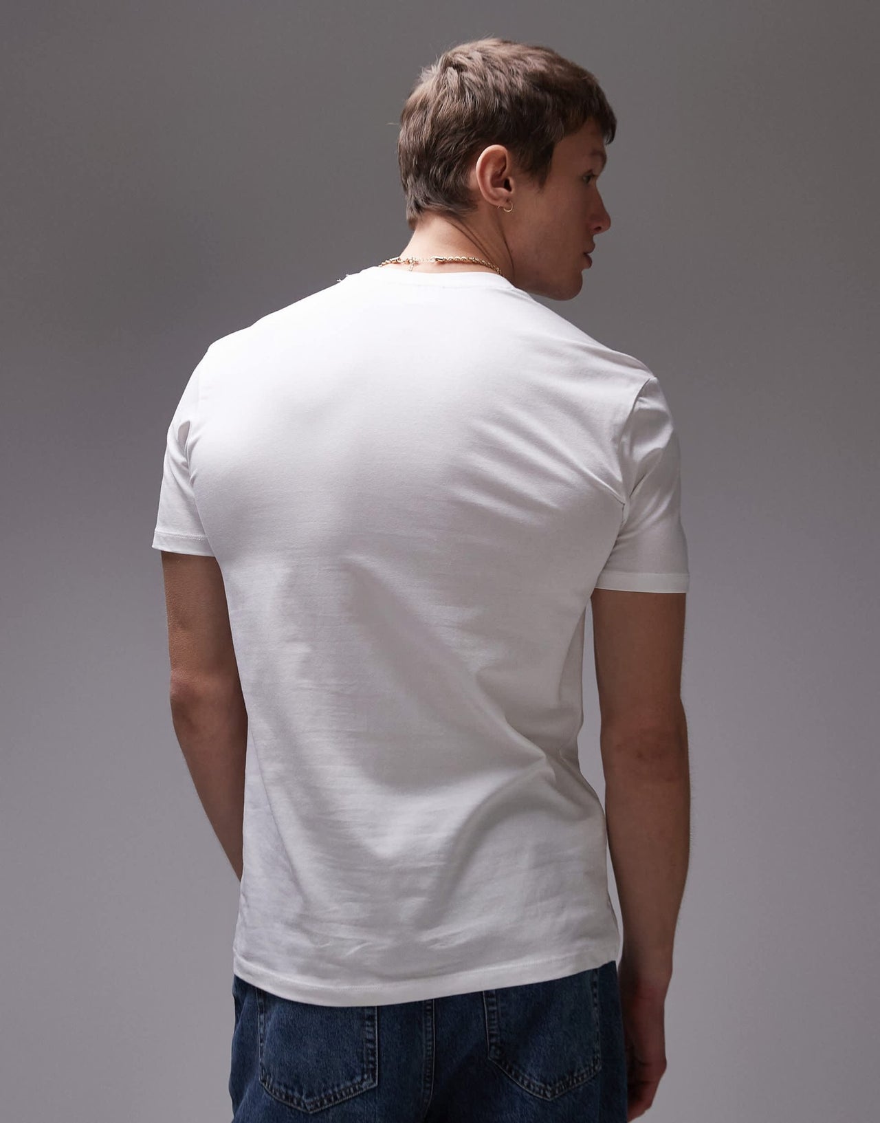 Mango muscle fit t-shirt in white - ASOS Sample Sale EU Store