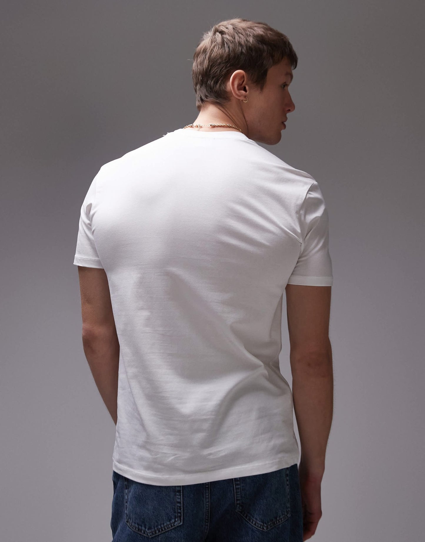 Mango muscle fit t-shirt in white - ASOS Sample Sale EU Store
