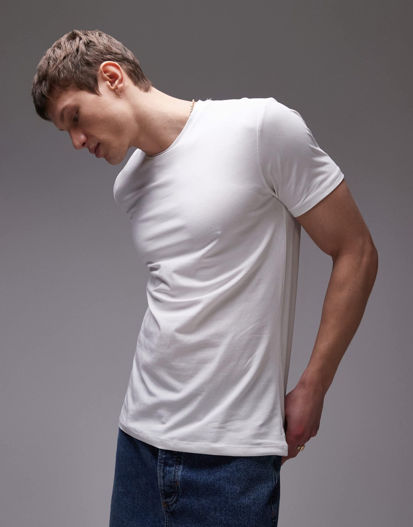Mango muscle fit t-shirt in white - ASOS Sample Sale EU Store