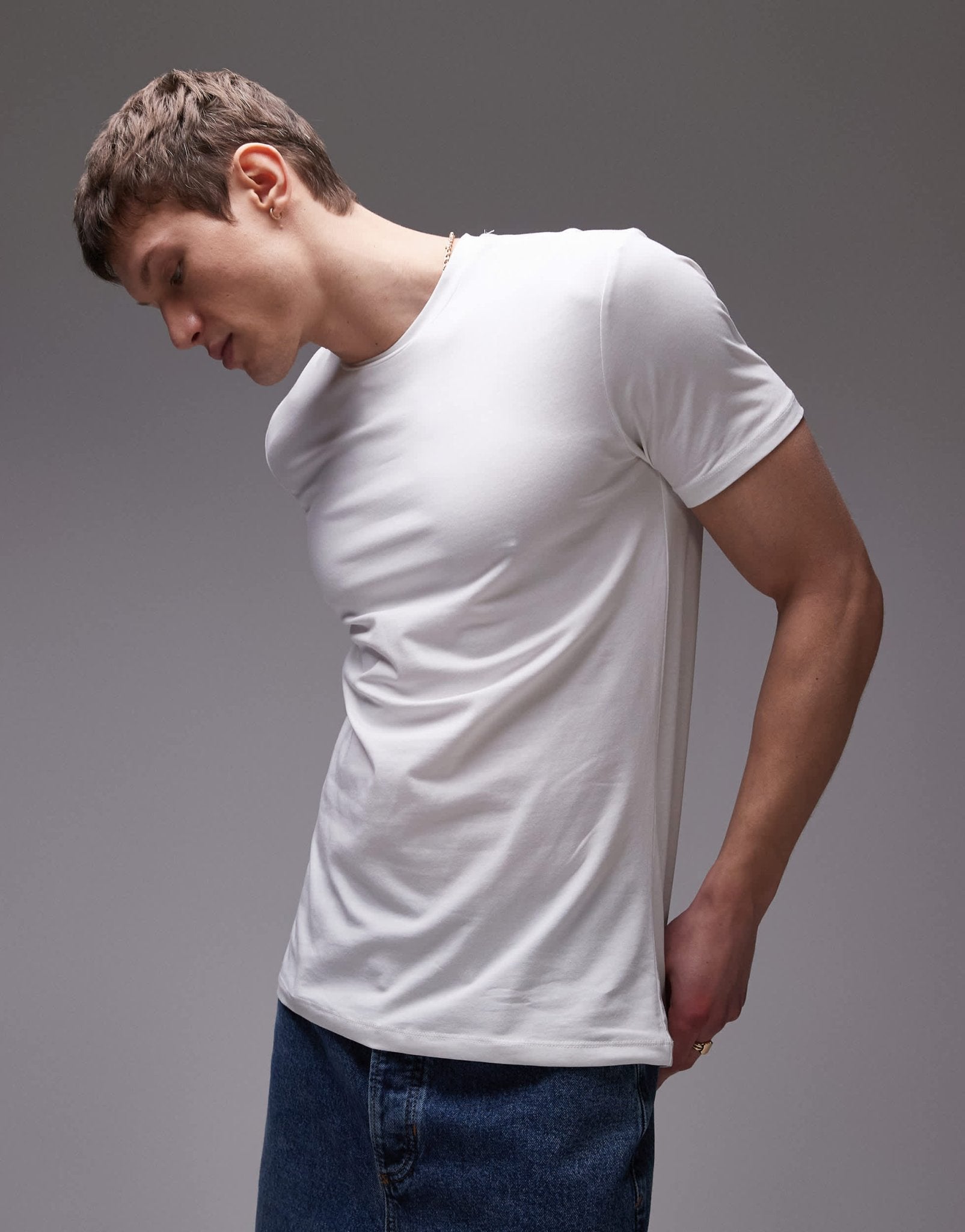 Mango muscle fit t-shirt in white - ASOS Sample Sale EU Store