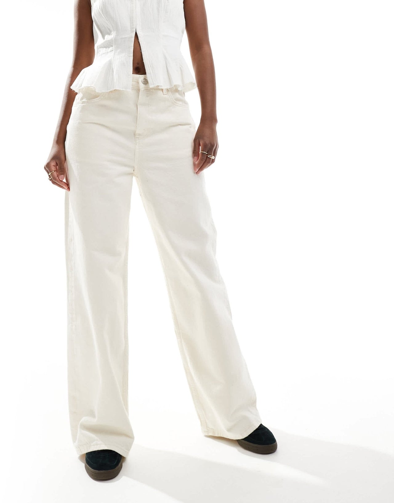 Mango oversized straight leg jeans in white - ASOS Sample Sale EU Store
