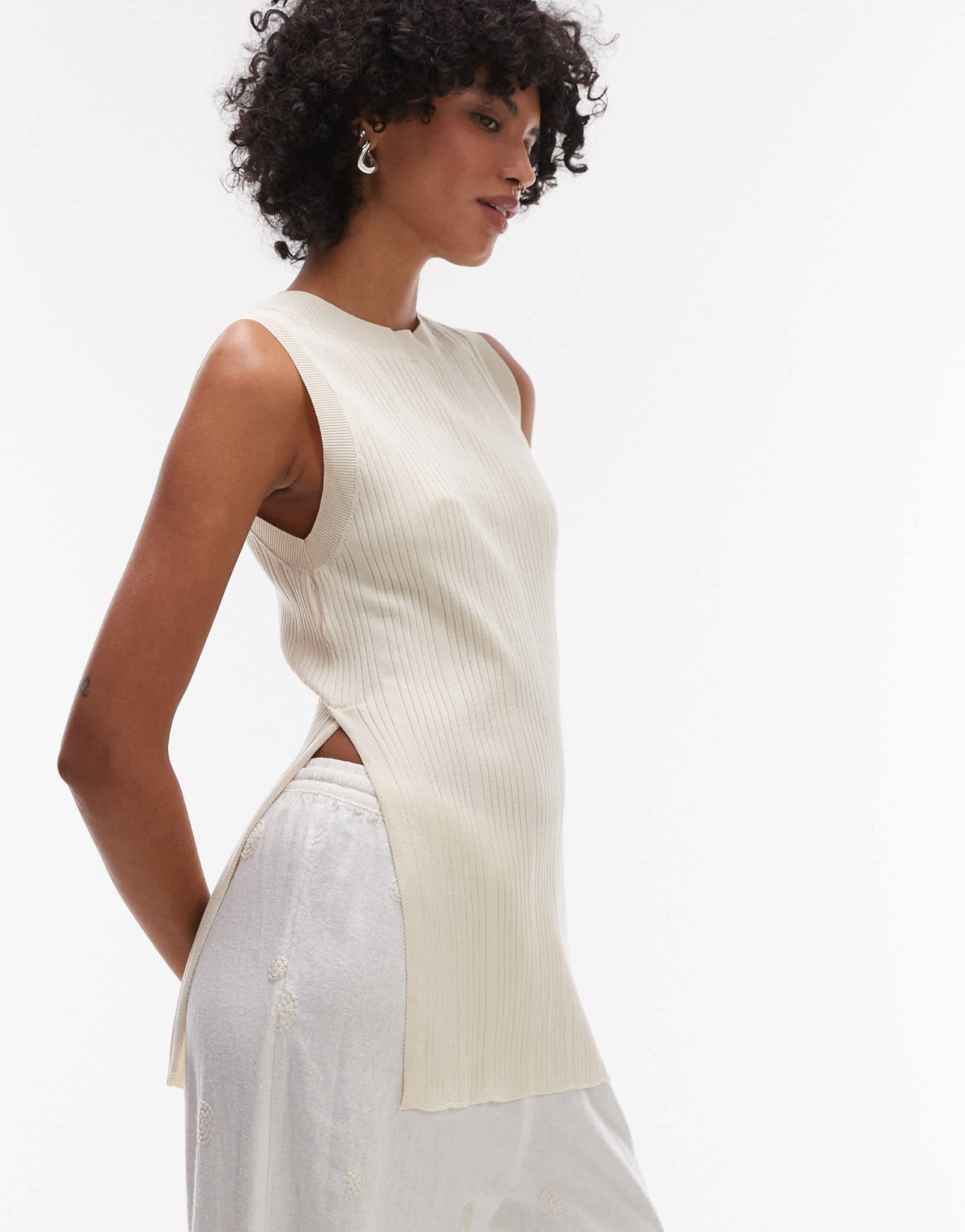 Mango split side longline knitted sleeveless top in ecru - ASOS Sample Sale EU Store