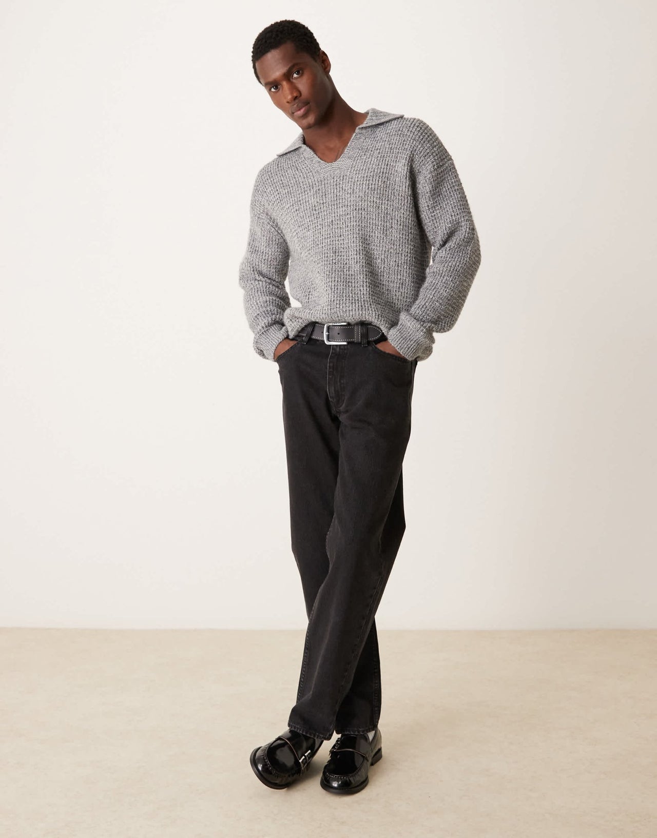 Mango wide v - neck collar chunky knit sweater in grey - ASOS Sample Sale EU Store