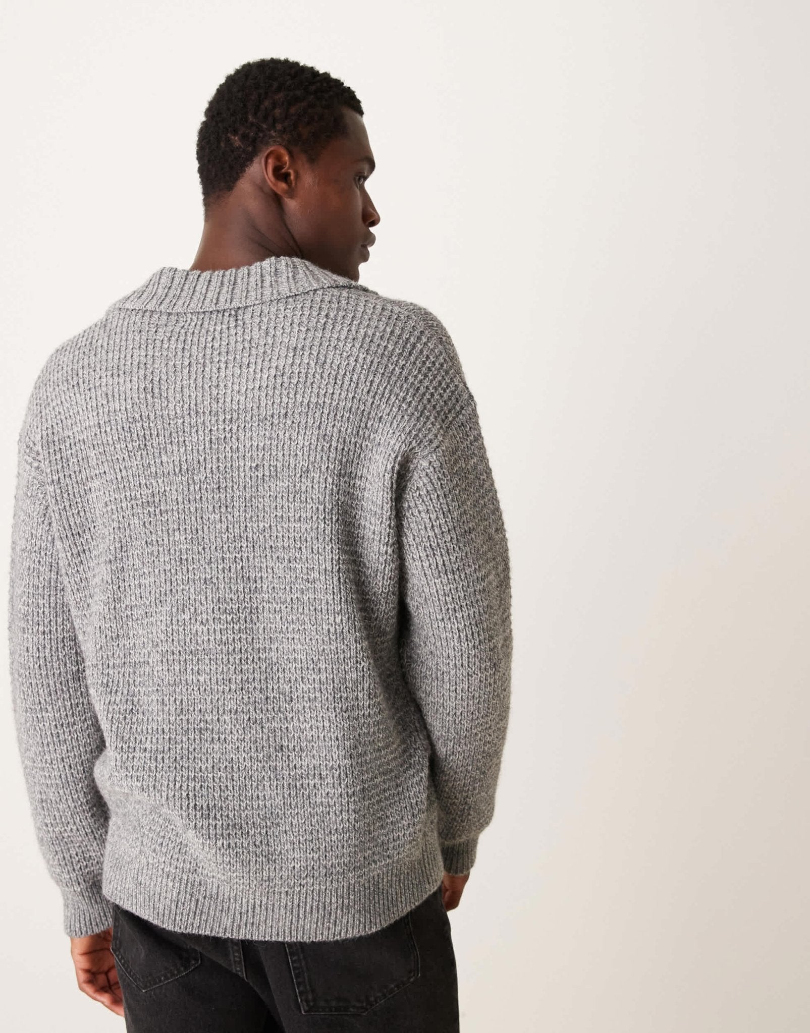 Mango wide v - neck collar chunky knit sweater in grey - ASOS Sample Sale EU Store
