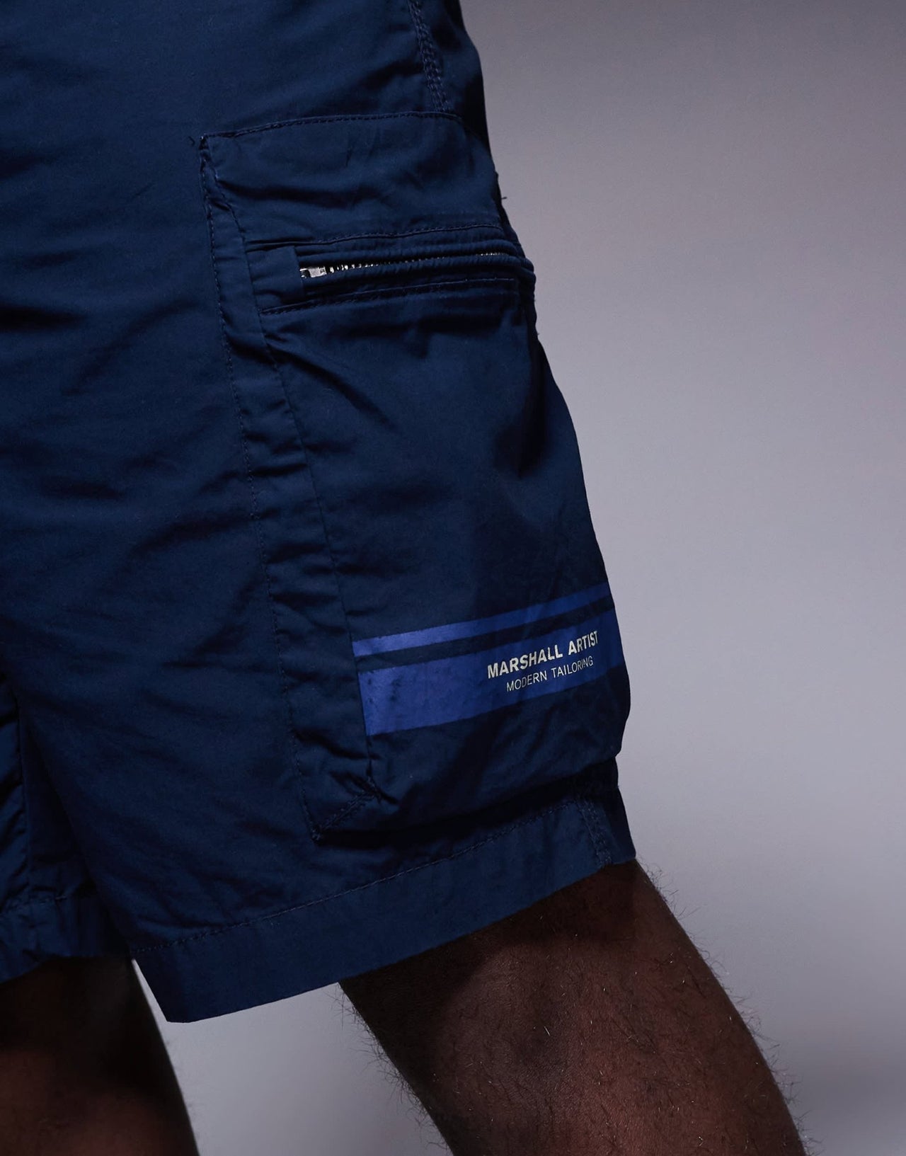 Marshall Artist logo seafield cargo shorts in navy - ASOS Sample Sale EU Store