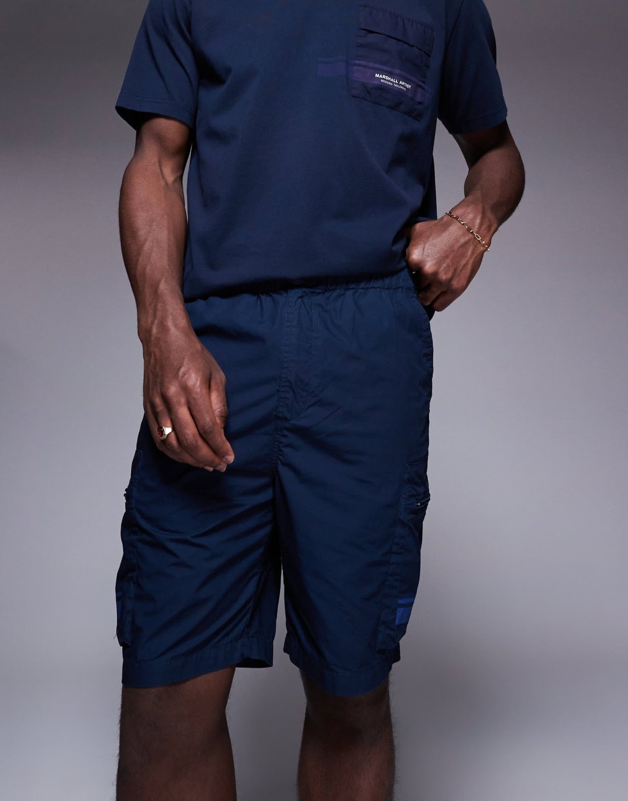 Marshall Artist logo seafield cargo shorts in navy - ASOS Sample Sale EU Store