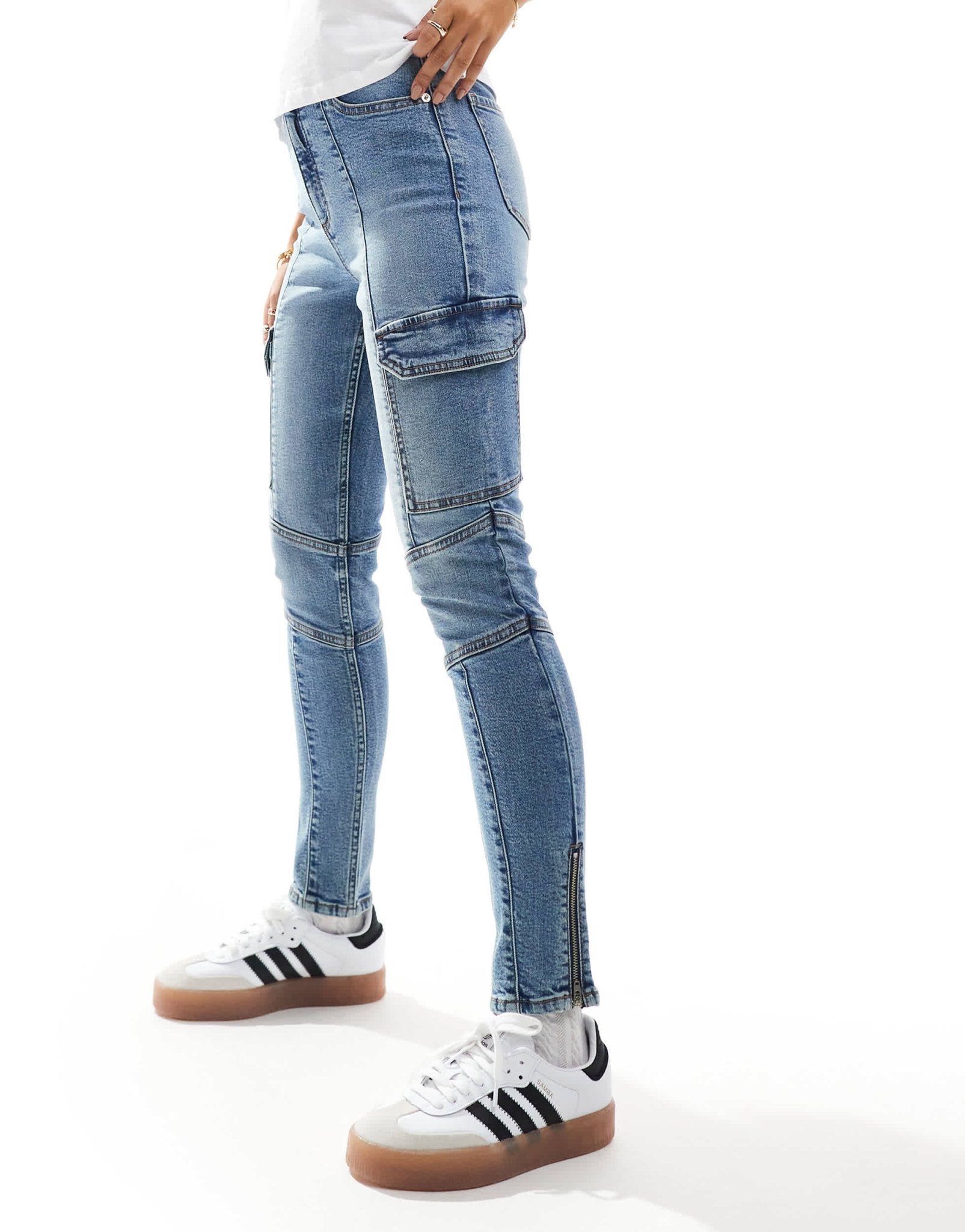 Miss Selfridge cargo skinny jean in mid blue wash - ASOS Sample Sale EU Store