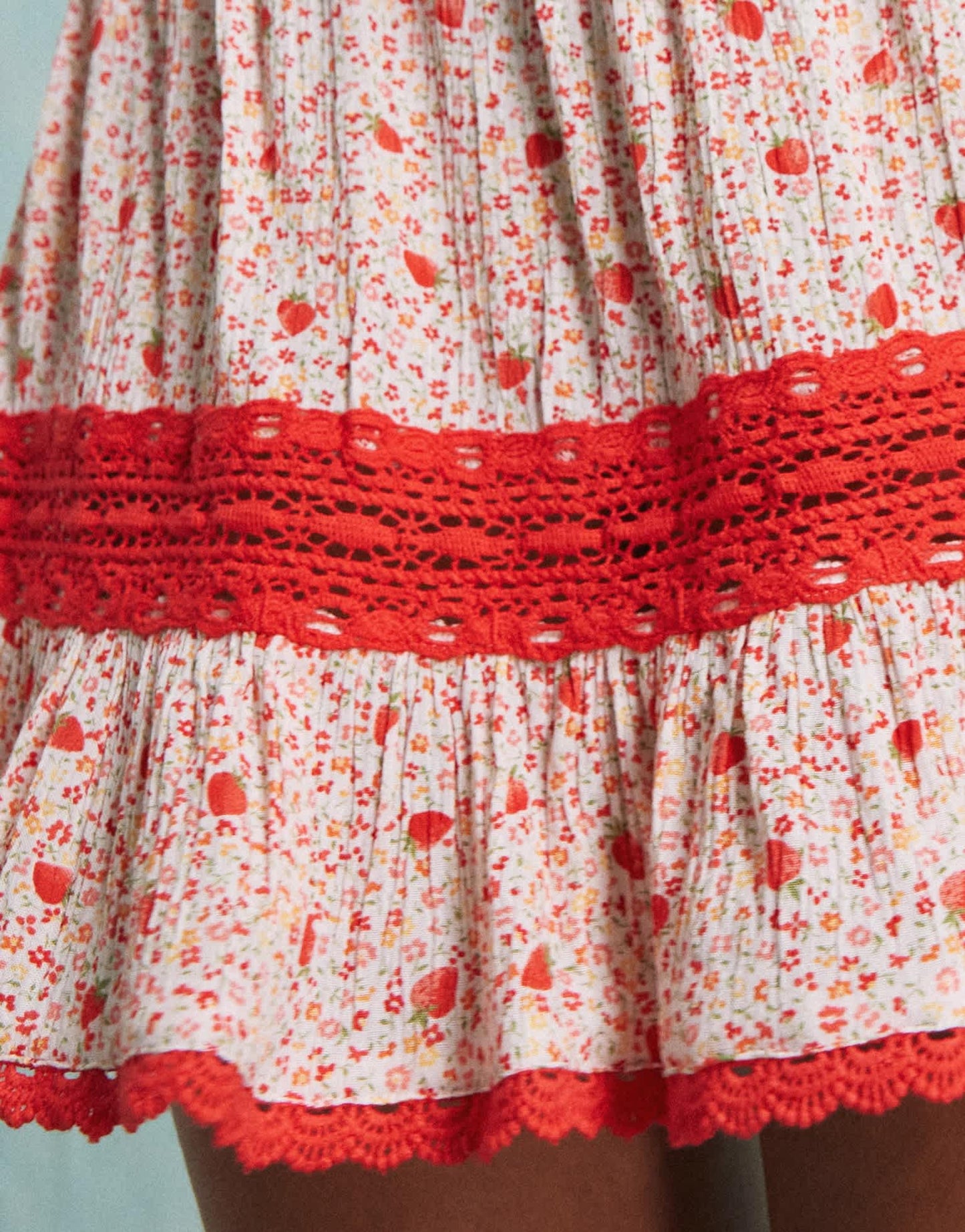 Miss Selfridge crochet trim flippy mini skirt in strawberry print - ASOS Sample Sale EU Store