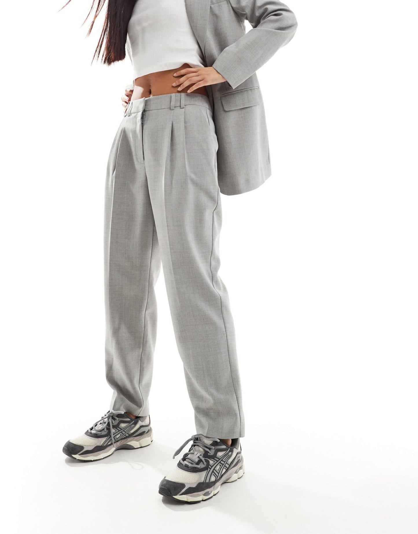 Miss Selfridge double pleat cigerette trouser in grey - ASOS Sample Sale EU Store