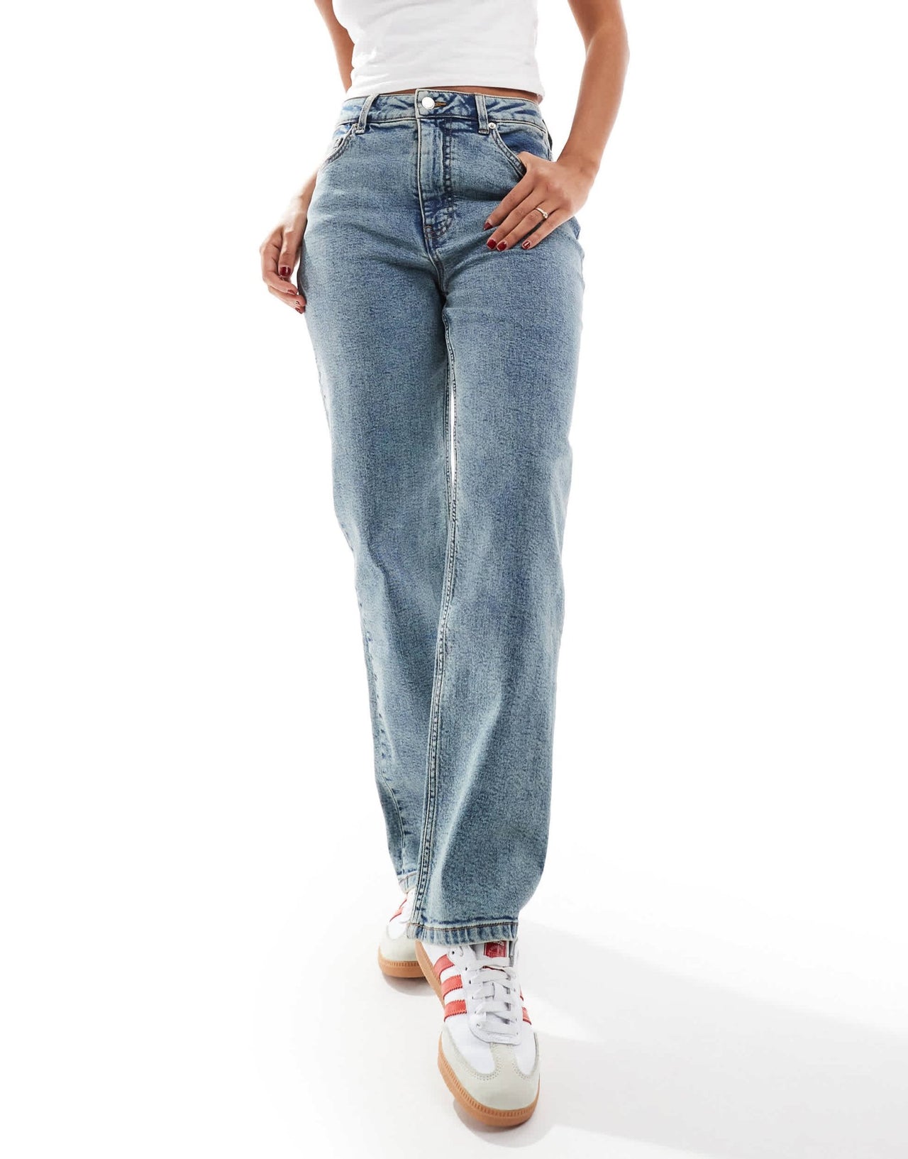 Miss Selfridge heart pocket straight leg jean in dirty wash - ASOS Sample Sale EU Store