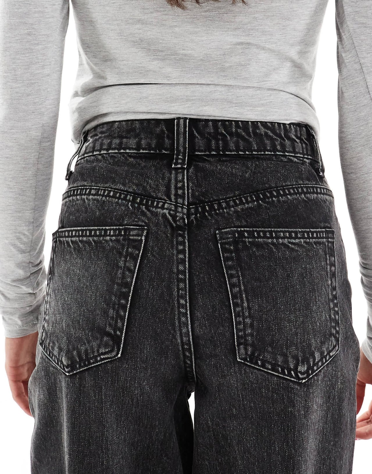 Miss Selfridge highwaist mom jean in black wash - ASOS Sample Sale EU Store