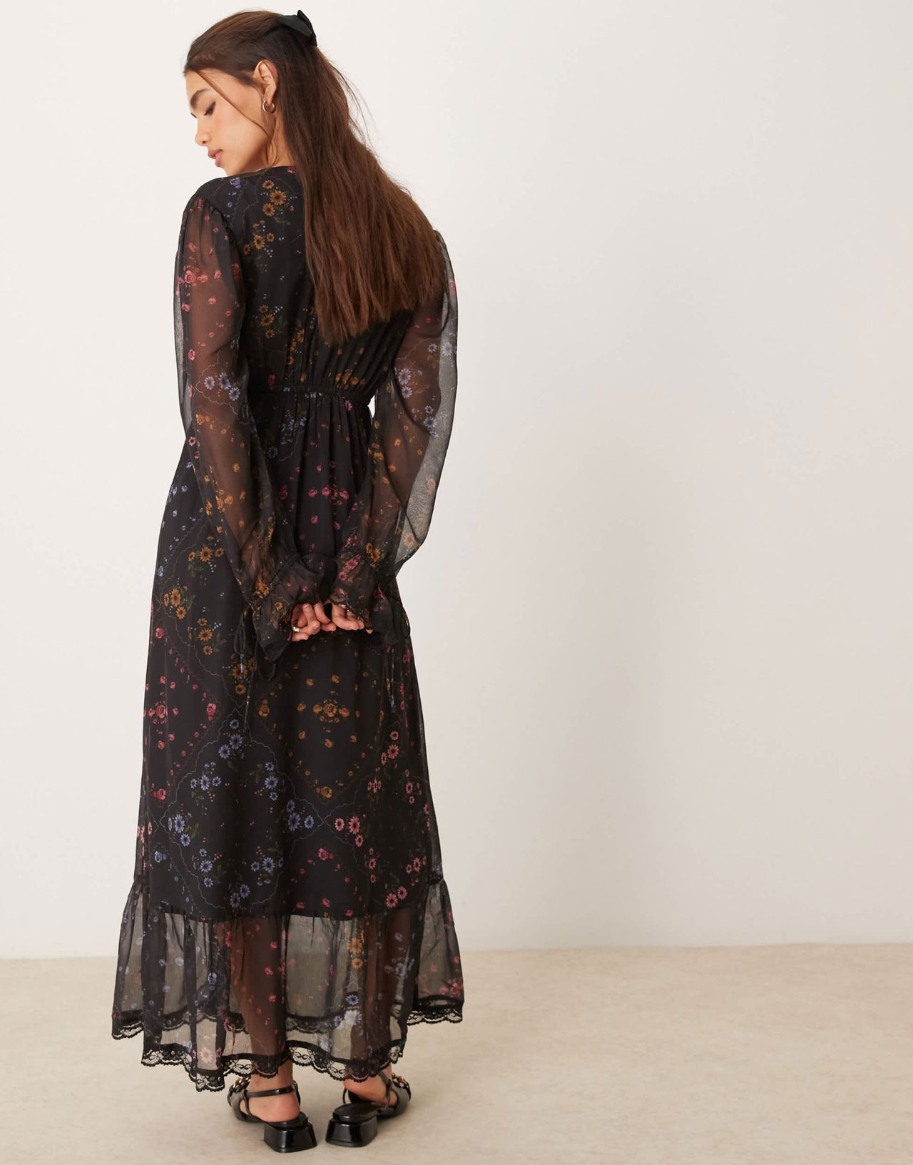 Miss Selfridge lace insert maxi dress in floral print - ASOS Sample Sale EU Store