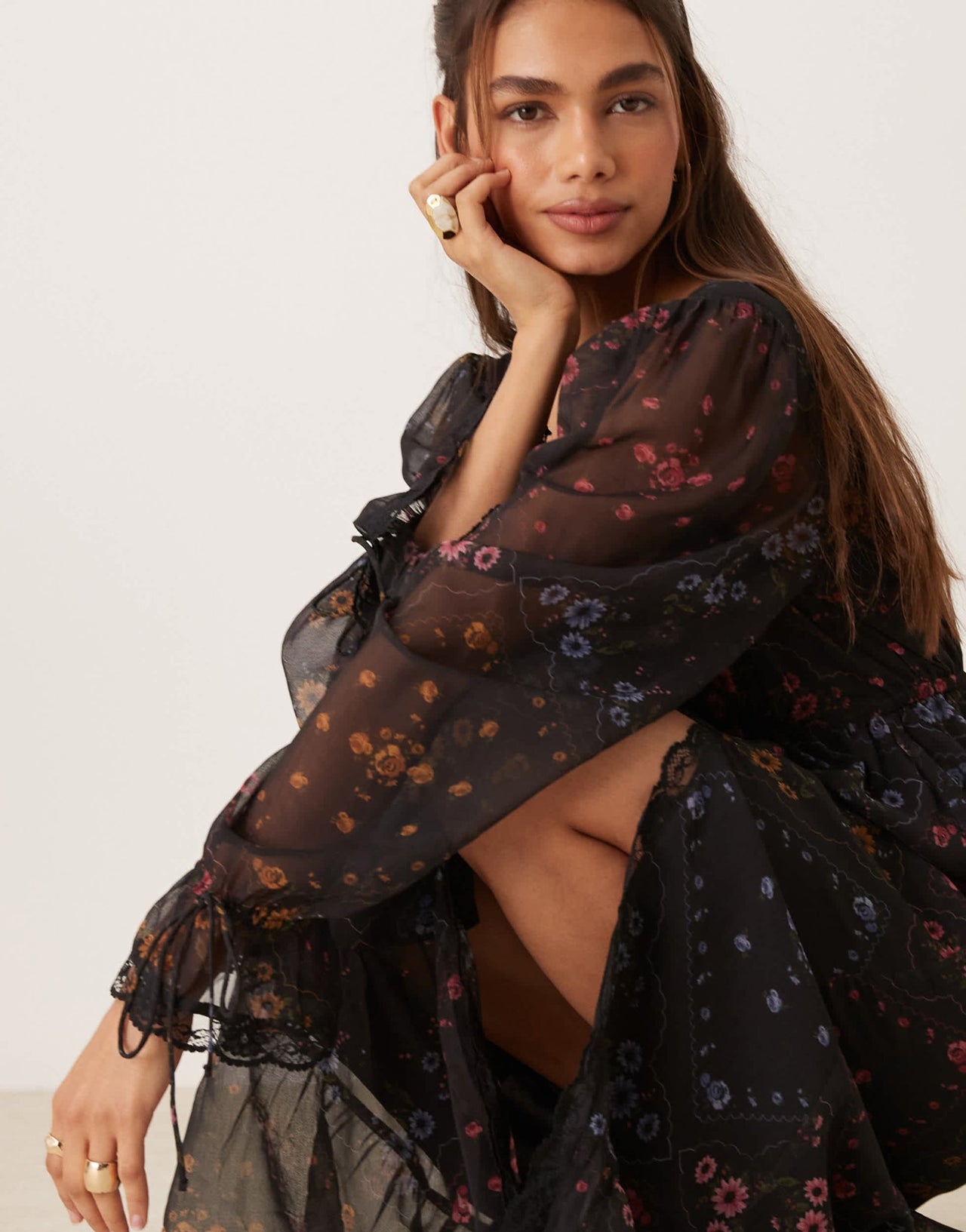 Miss Selfridge lace insert maxi dress in floral print - ASOS Sample Sale EU Store