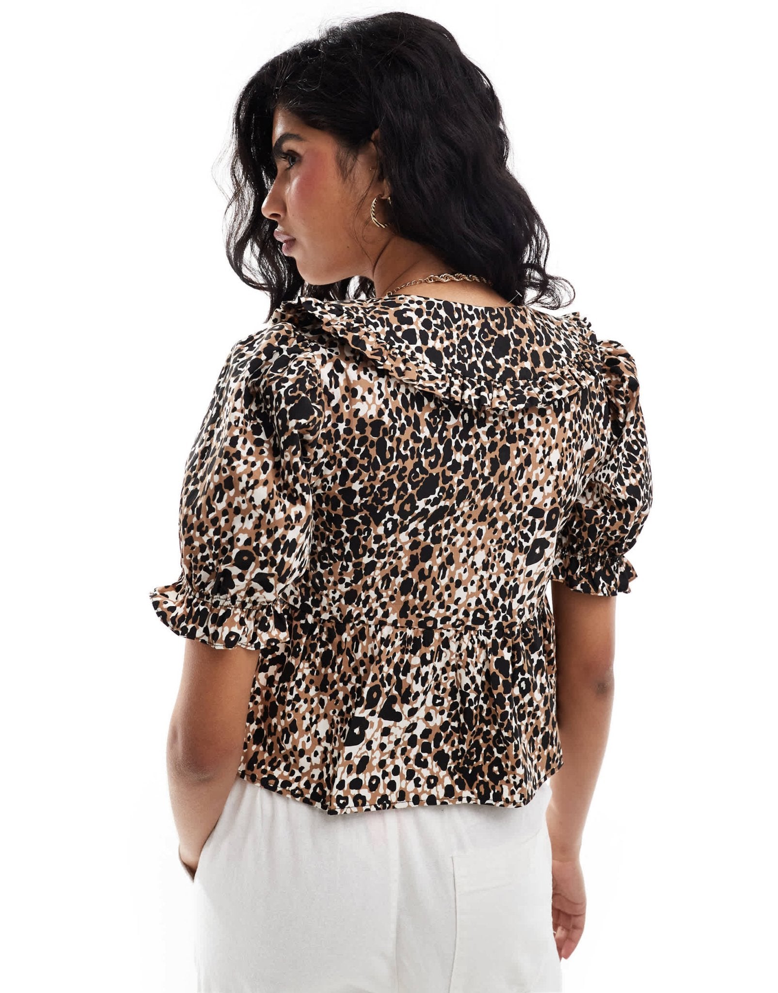 Miss Selfridge poplin collared blouse in leopard print - ASOS Sample Sale EU Store