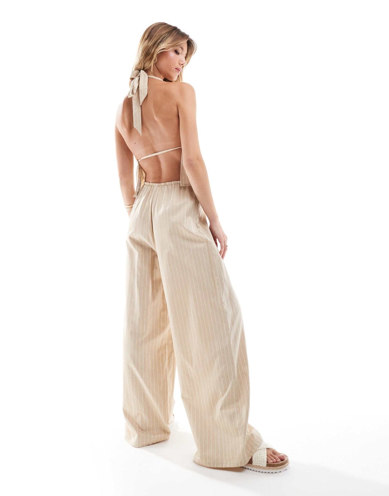 Miss Selfridge poplin relaxed wide leg trouser in beige pinstripe co ord - ASOS Sample Sale EU Store
