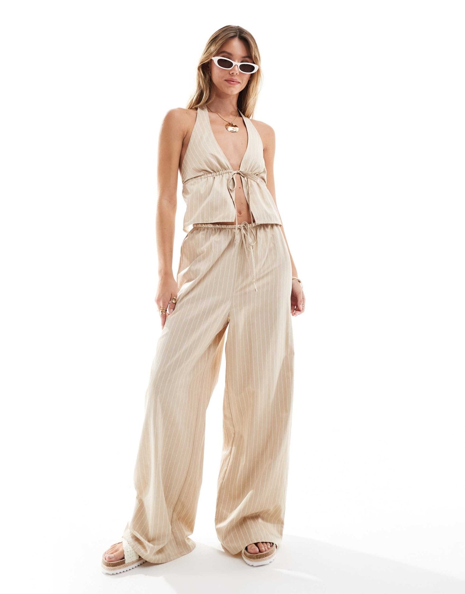 Miss Selfridge poplin relaxed wide leg trouser in beige pinstripe co ord - ASOS Sample Sale EU Store