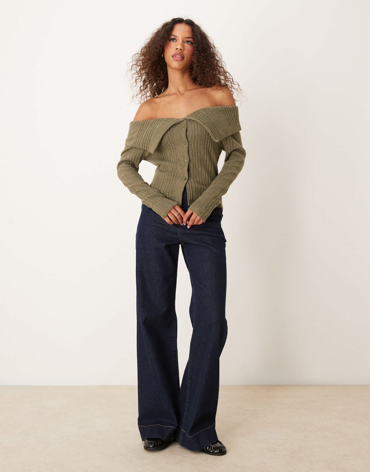 Miss Selfridge soft brushed rib bardot cardigan in khaki - ASOS Sample Sale EU Store