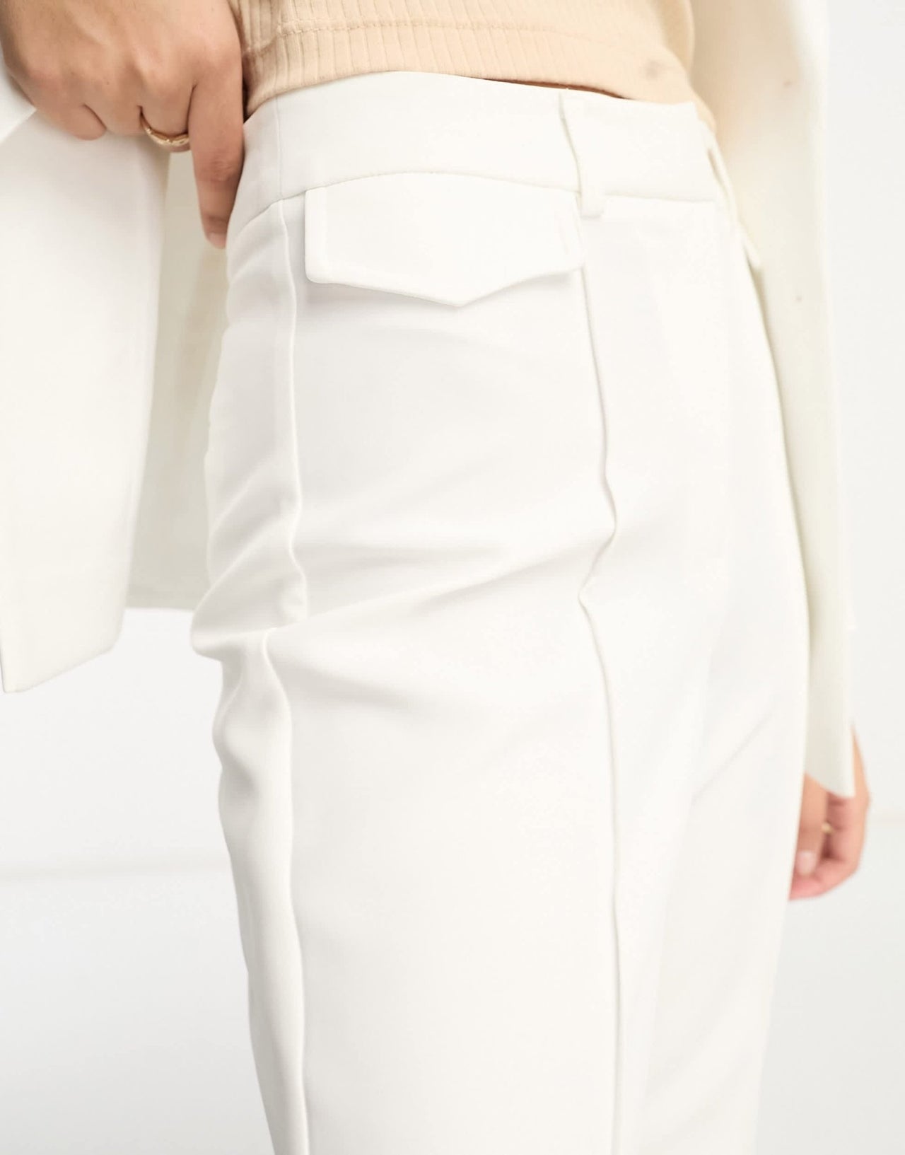 Miss Selfridge straight leg pin tuck front trouser co - ord in ivory - ASOS Sample Sale EU Store
