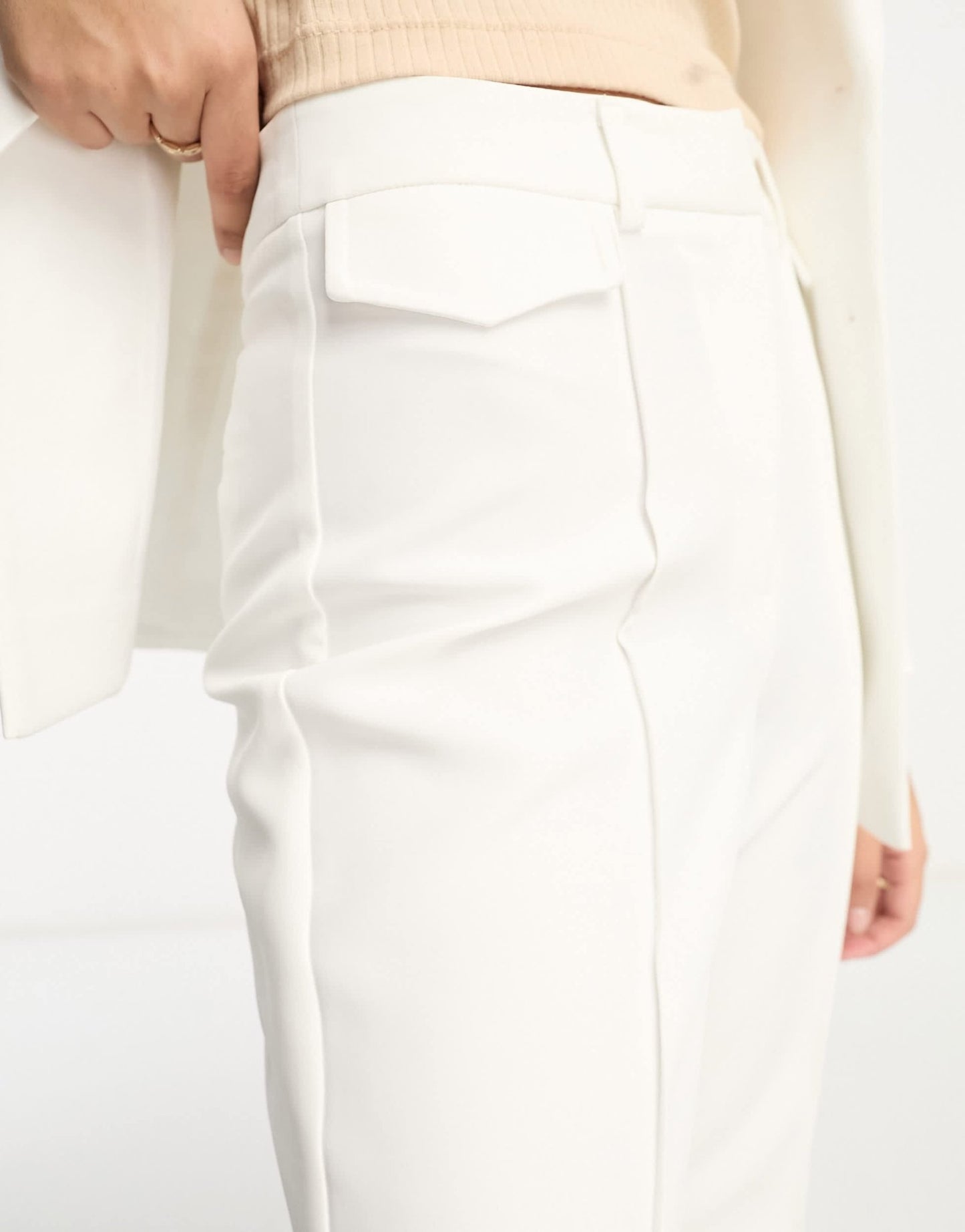 Miss Selfridge straight leg pin tuck front trouser co - ord in ivory - ASOS Sample Sale EU Store