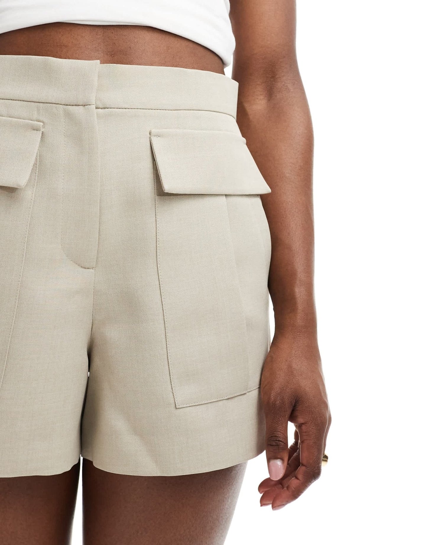 Miss Selfridge utility cargo tailored short in beige - ASOS Sample Sale EU Store