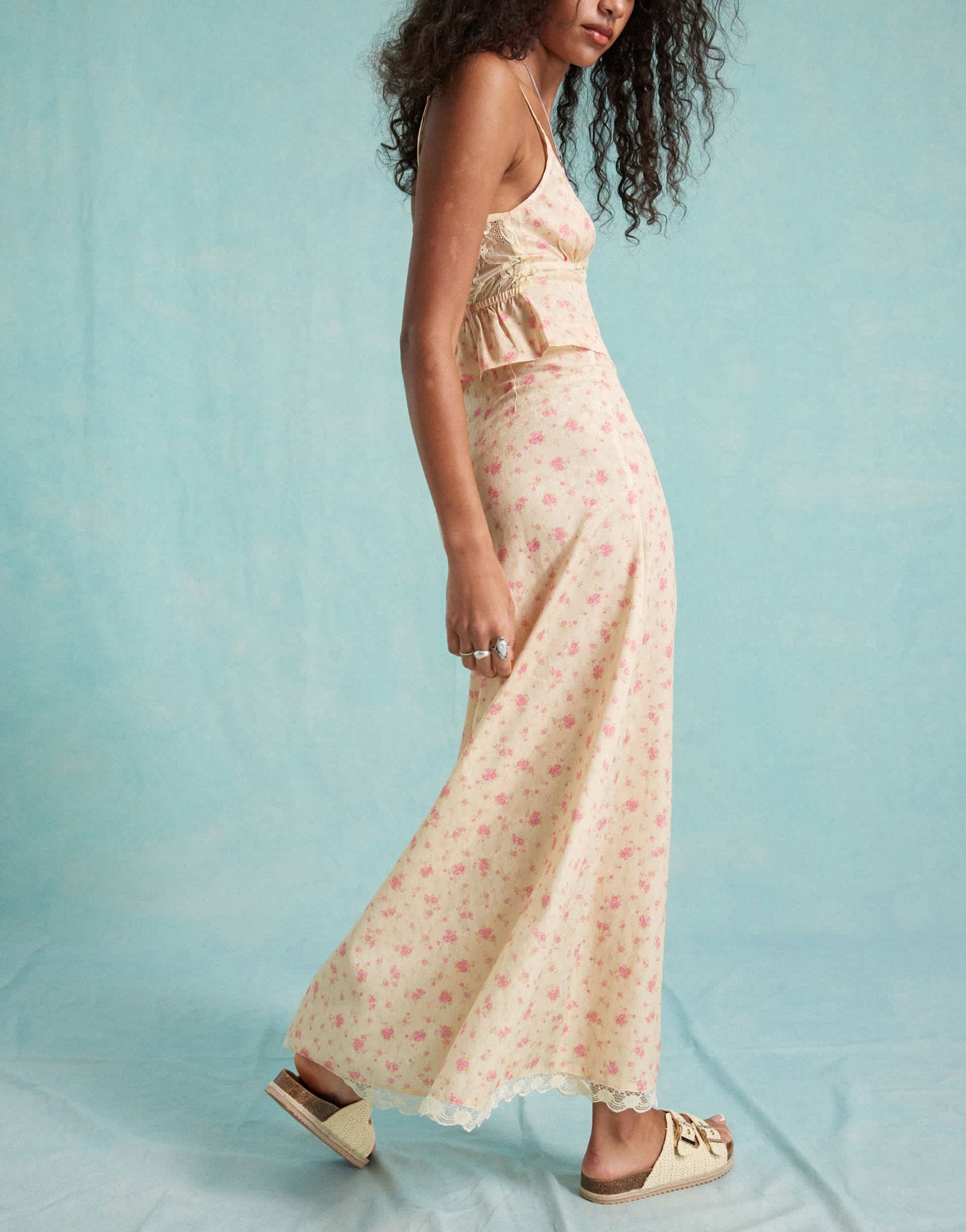 Miss Selfridge western satin lace trim maxi skirt in ditsy - ASOS Sample Sale EU Store