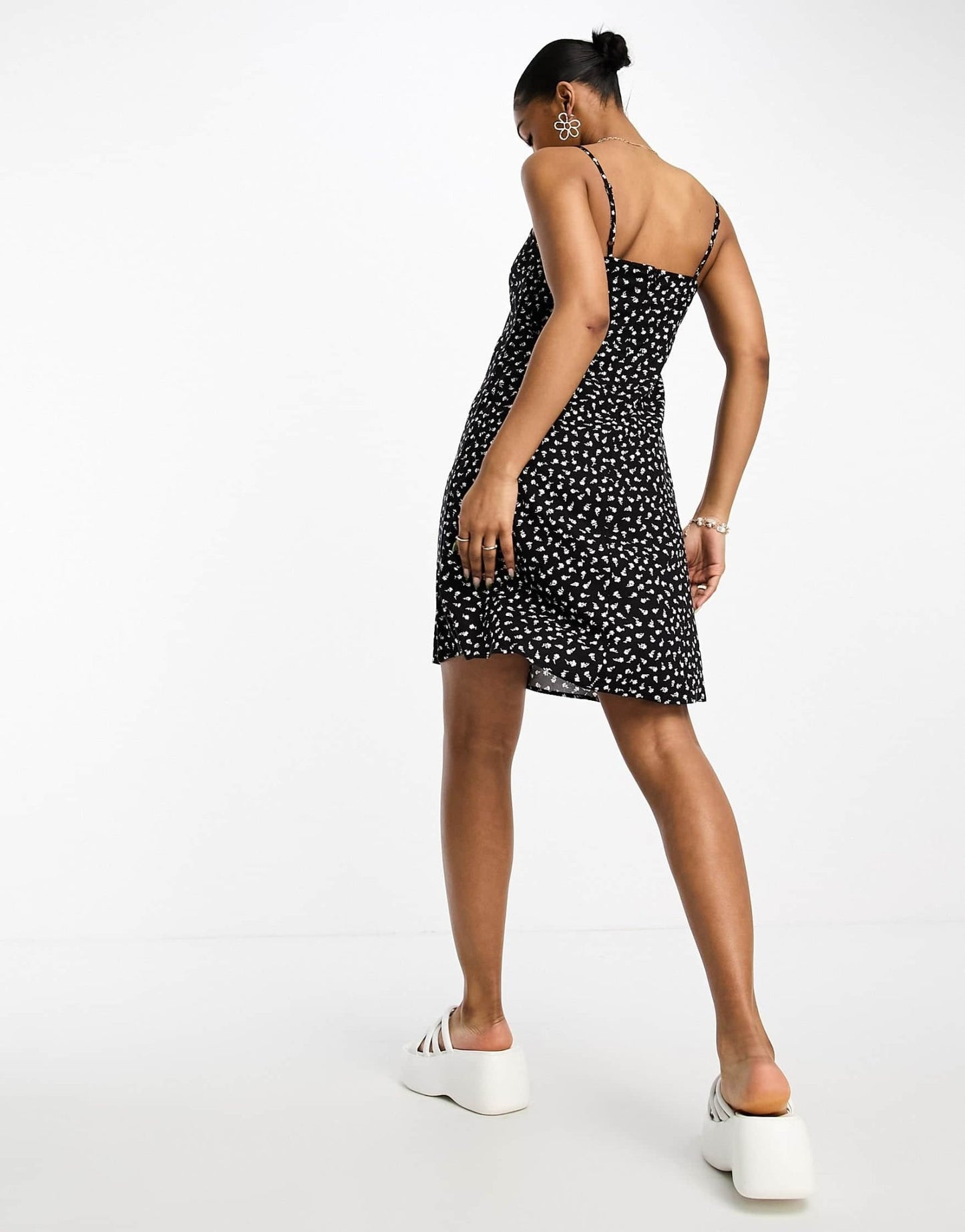 Monki cami mini dress in black ditsy print - ASOS Sample Sale EU Store