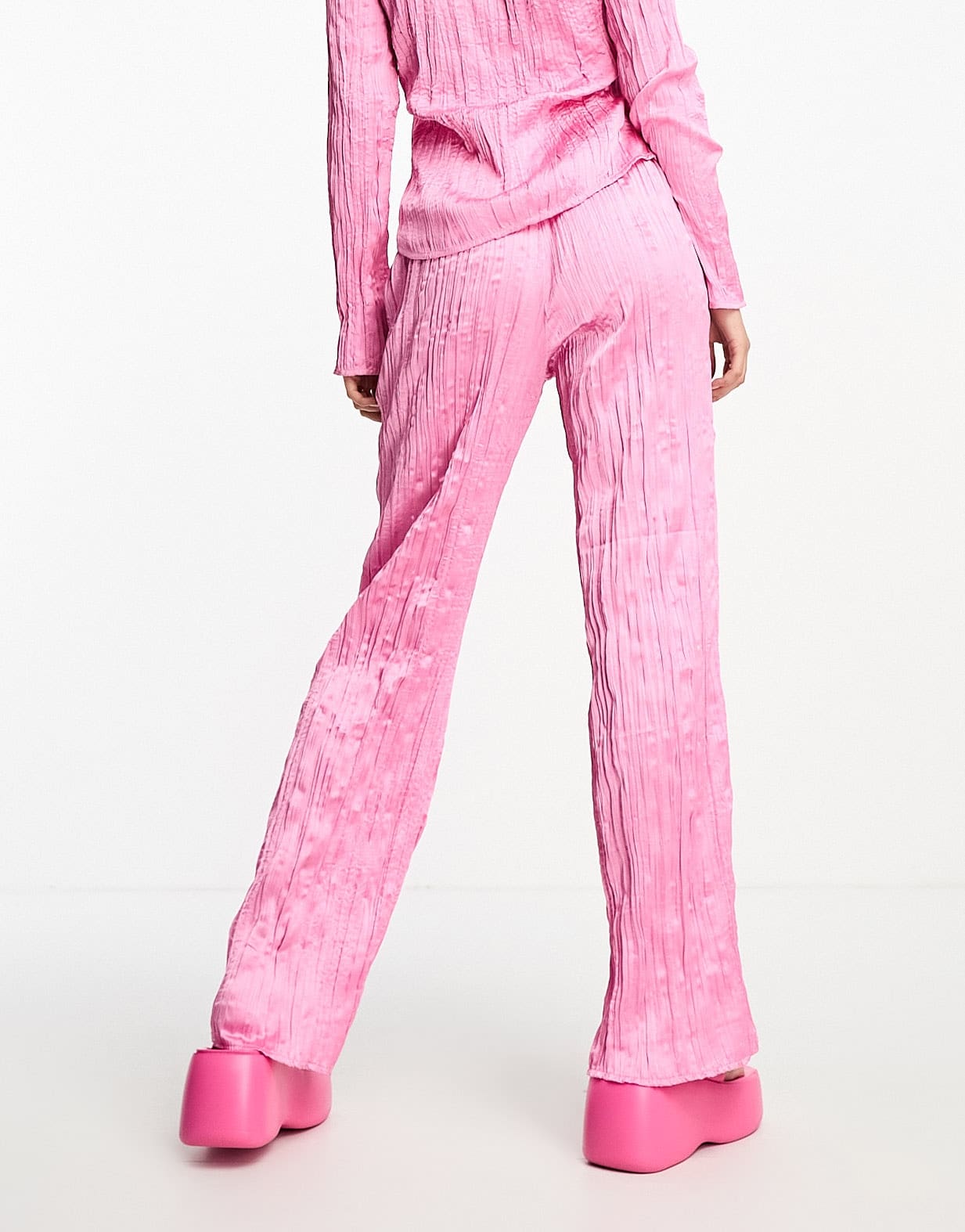 Monki co - ord crinkle trousers in pink - ASOS Sample Sale EU Store