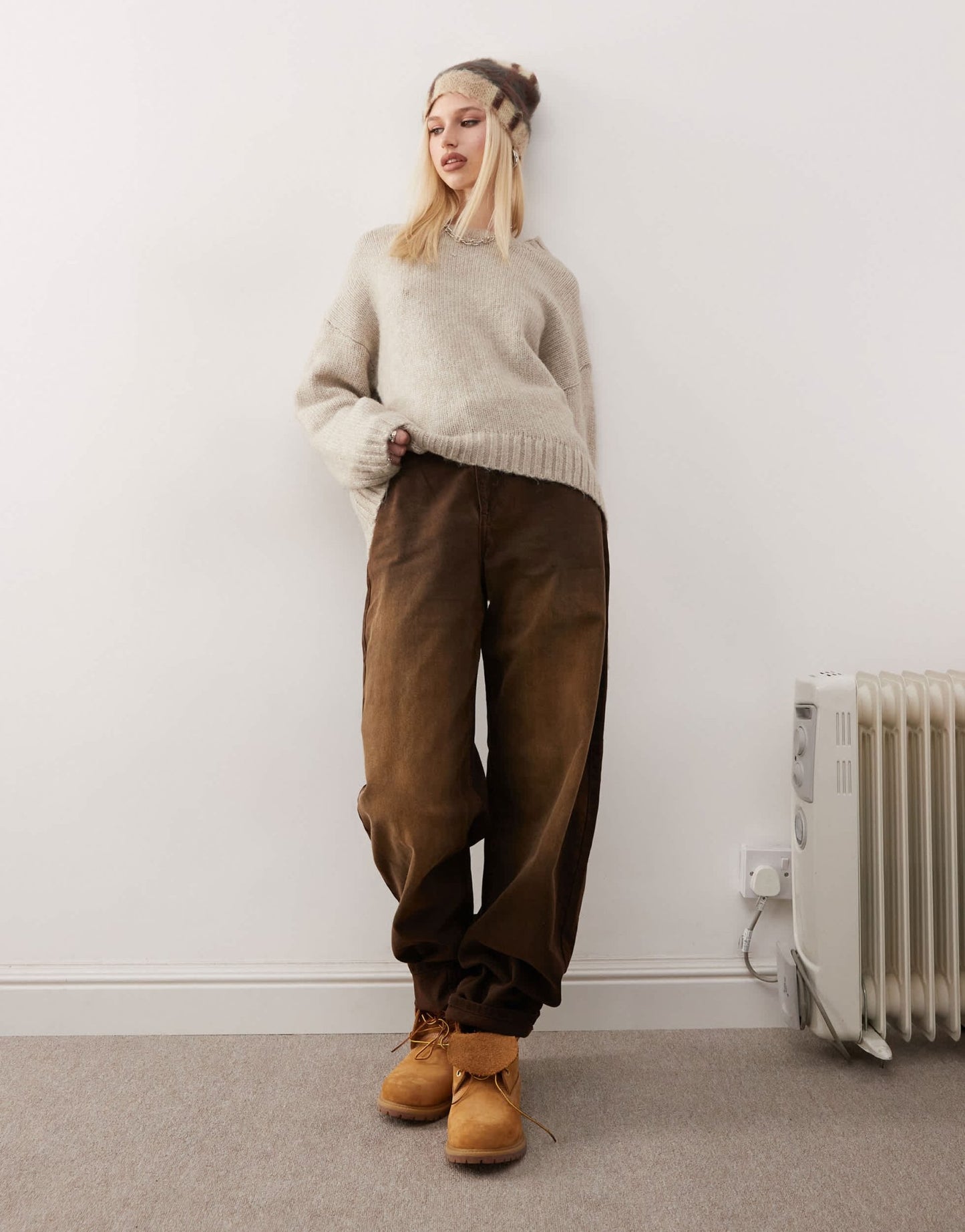 Monki crew neck knitted sweater in beige - ASOS Sample Sale EU Store