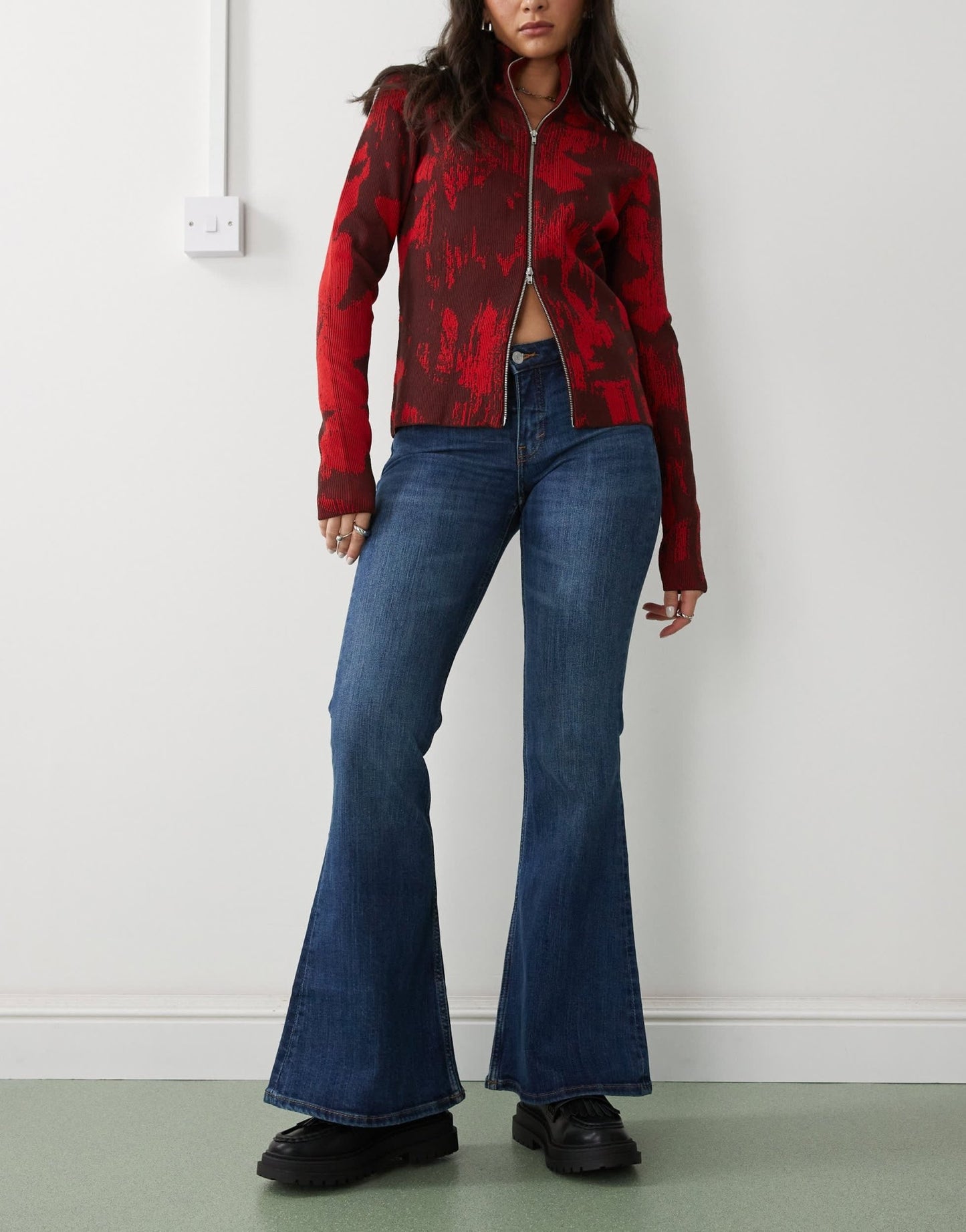 Monki Katsumi low waist boot cut flare jeans in dark ocean blue wash - ASOS Sample Sale EU Store