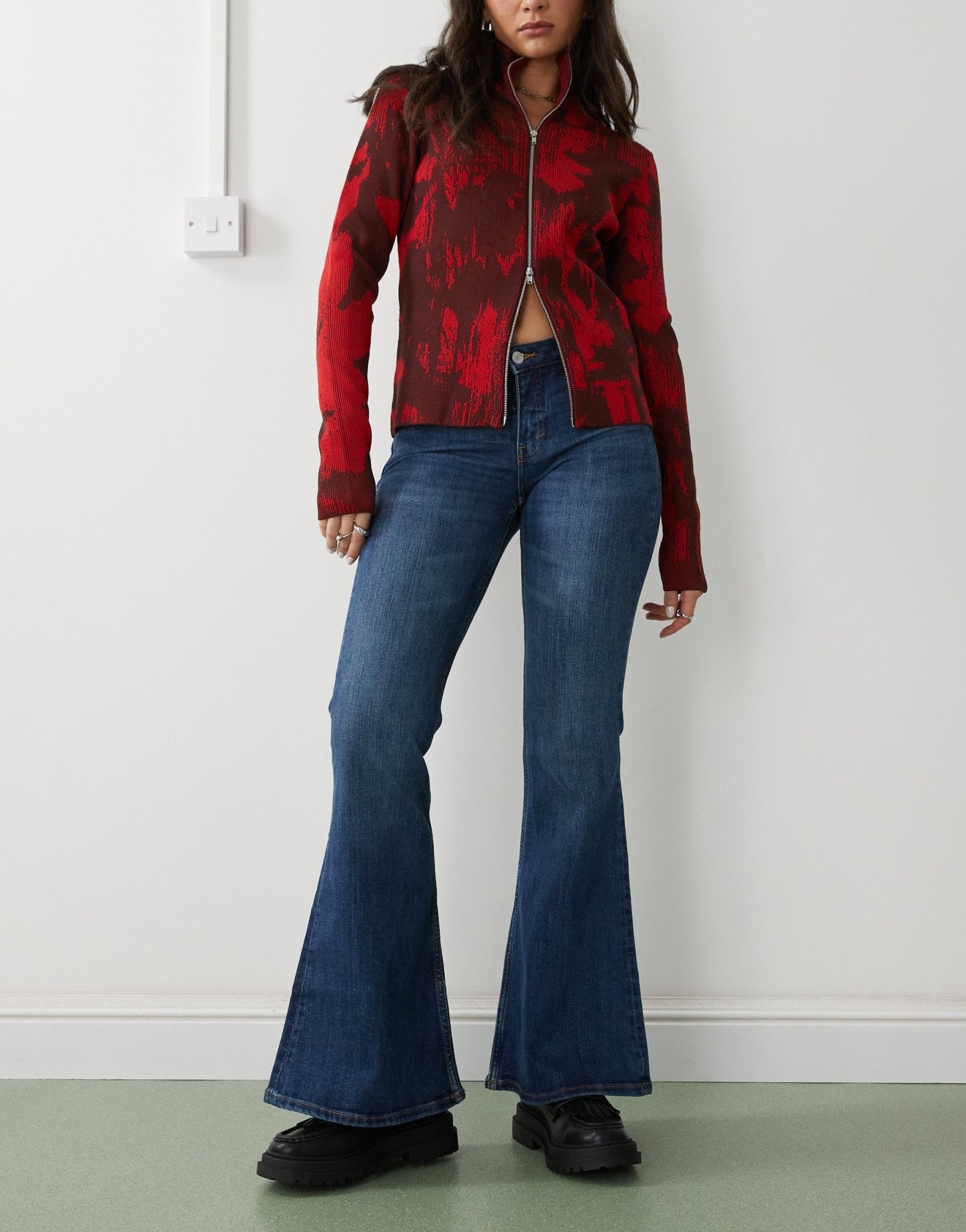 Monki Katsumi low waist boot cut flare jeans in dark ocean blue wash - ASOS Sample Sale EU Store