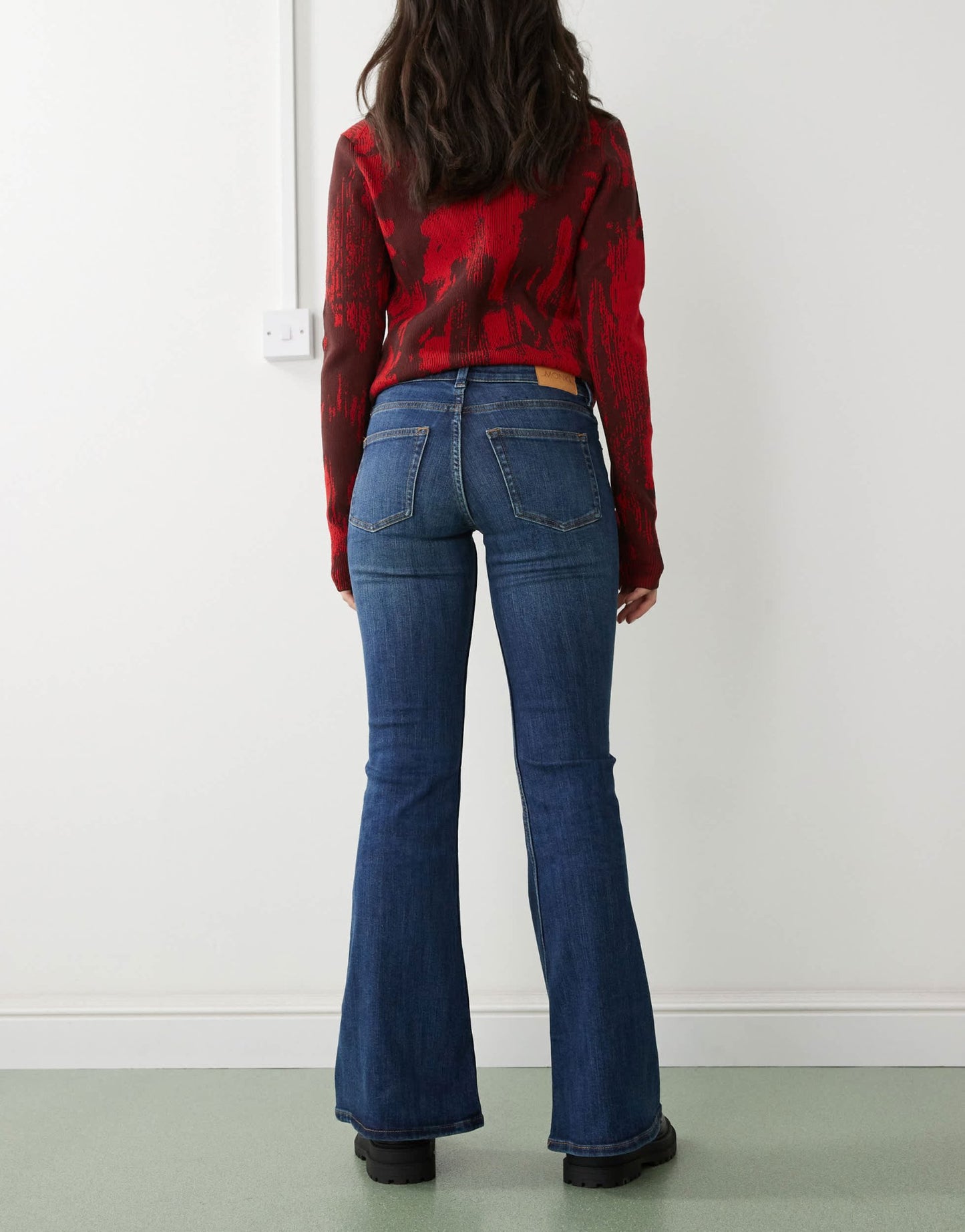 Monki Katsumi low waist boot cut flare jeans in dark ocean blue wash - ASOS Sample Sale EU Store