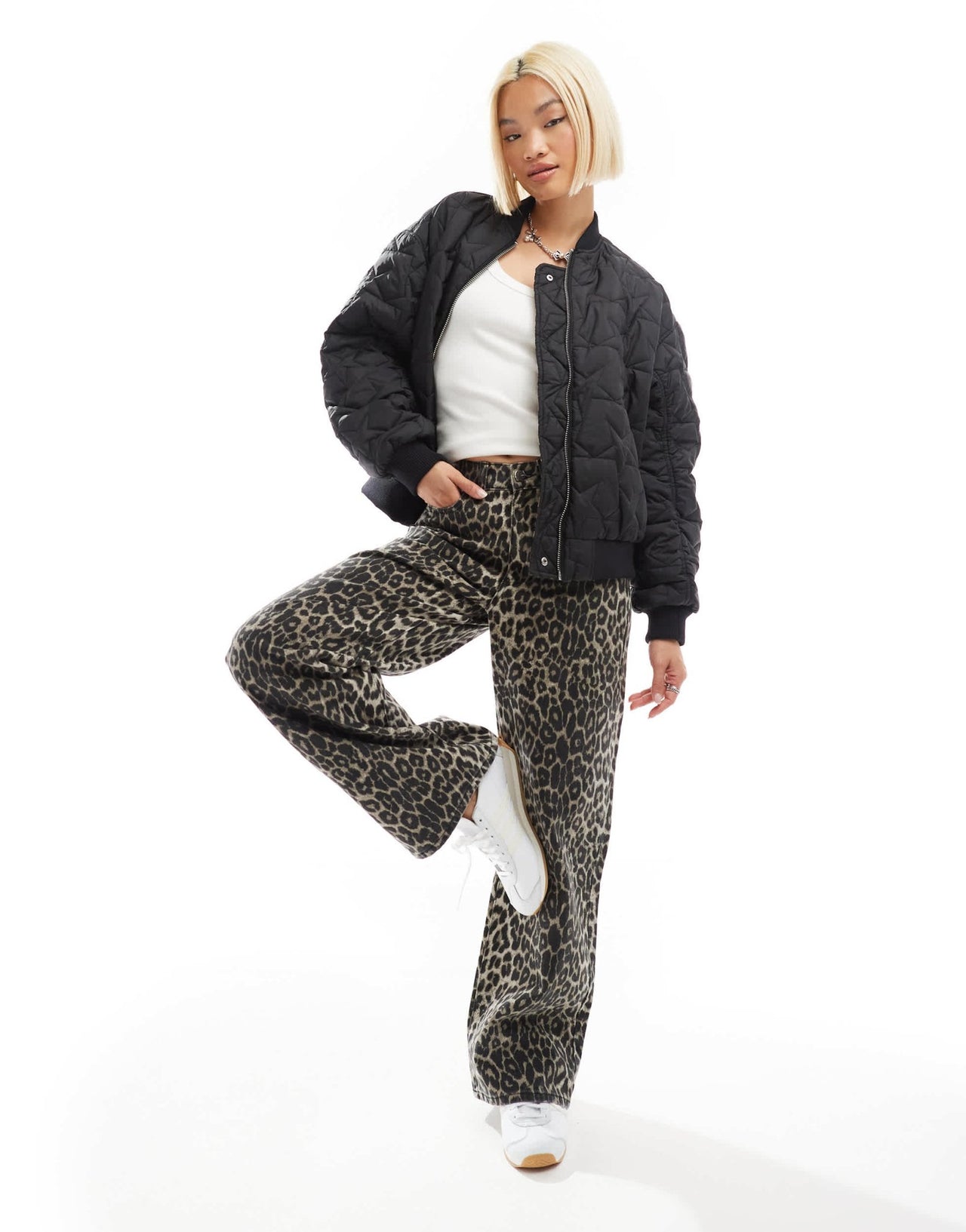 Monki reversible oversized bomber jacket in black quilted star and leopard print - ASOS Sample Sale EU Store