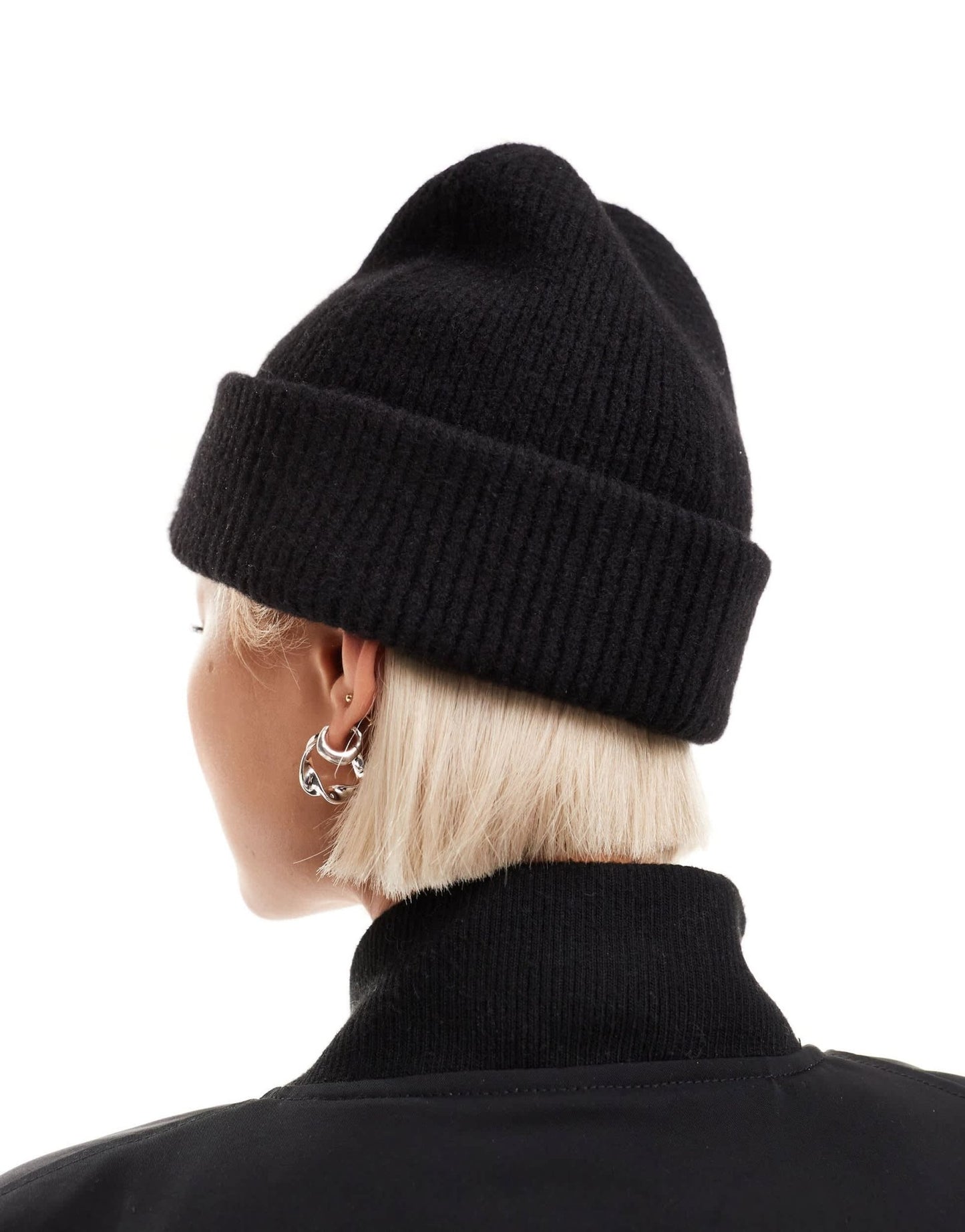 Monki ribbed beanie hat in black - ASOS Sample Sale EU Store