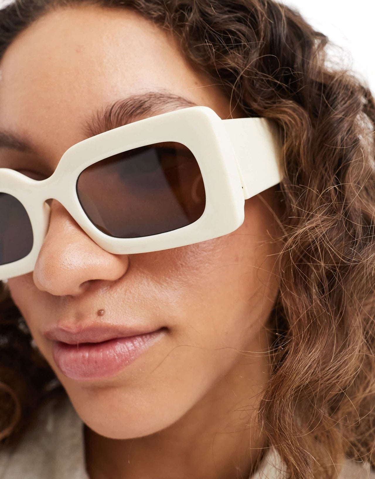 Monki small rectangle chunky frame sunglasses in beige ombre - ASOS Sample Sale EU Store