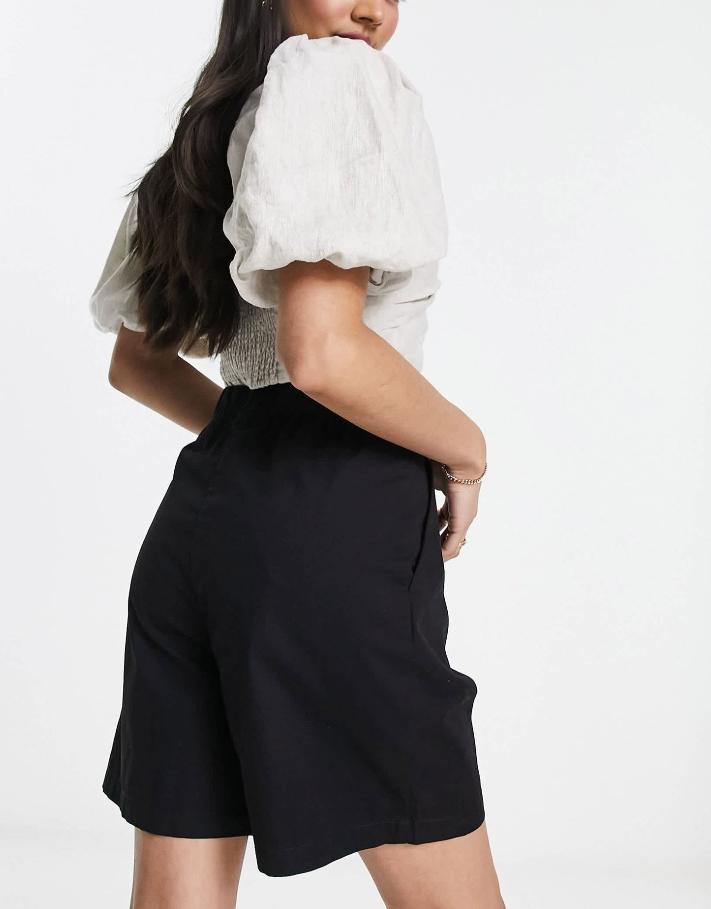 Monki tailored turn - up shorts in black - ASOS Sample Sale EU Store