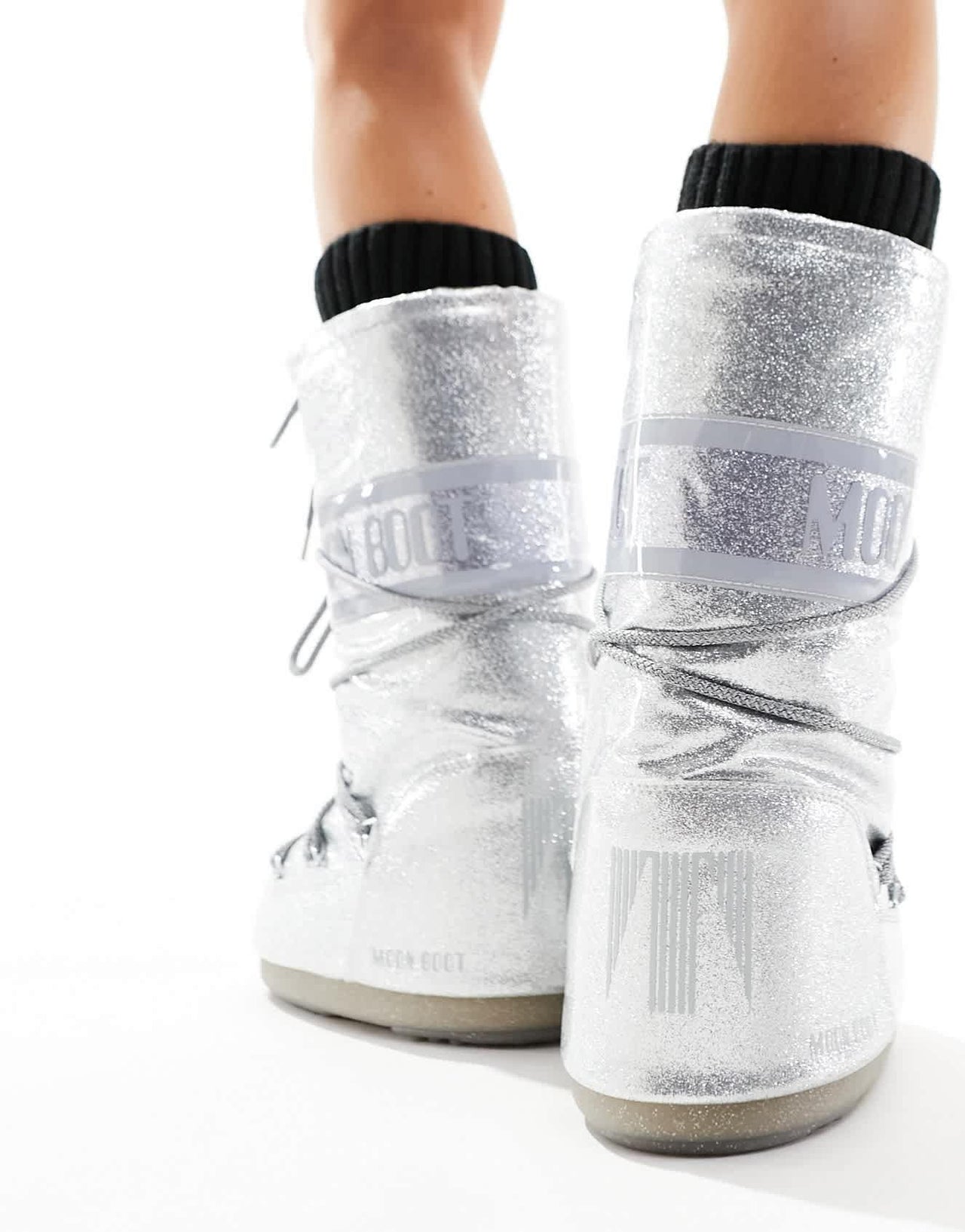 Moon Boot high ankle snow boots in silver - ASOS Sample Sale EU Store
