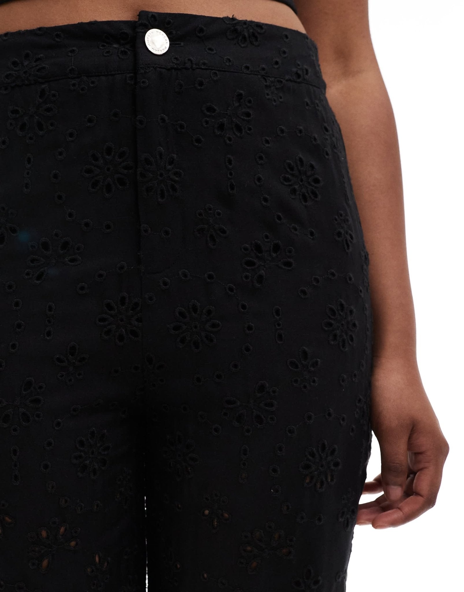 Morgan linen blend broderie detail cropped trousers in black - ASOS Sample Sale EU Store