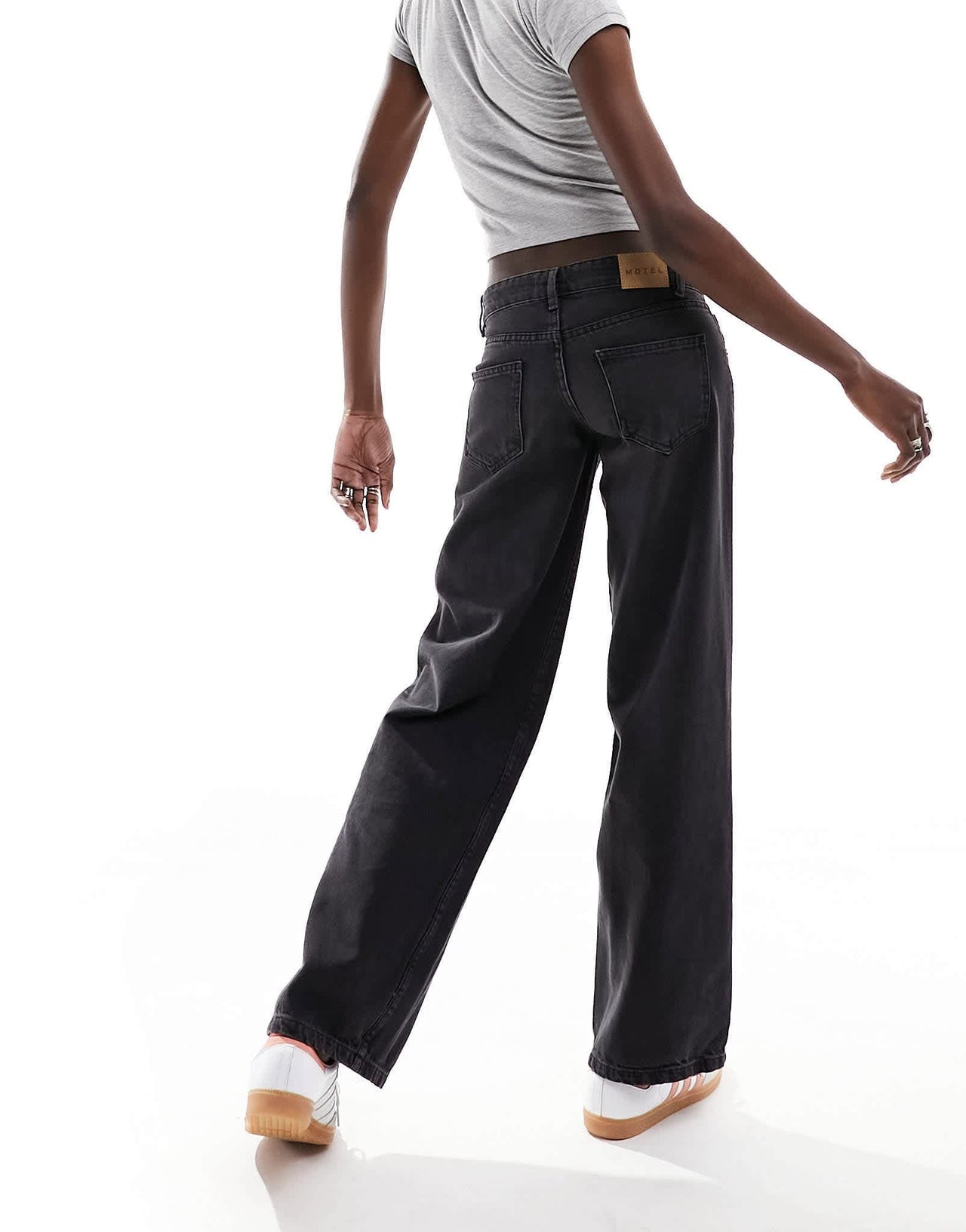 Motel low rise parallel jeans in vintage black - ASOS Sample Sale EU Store