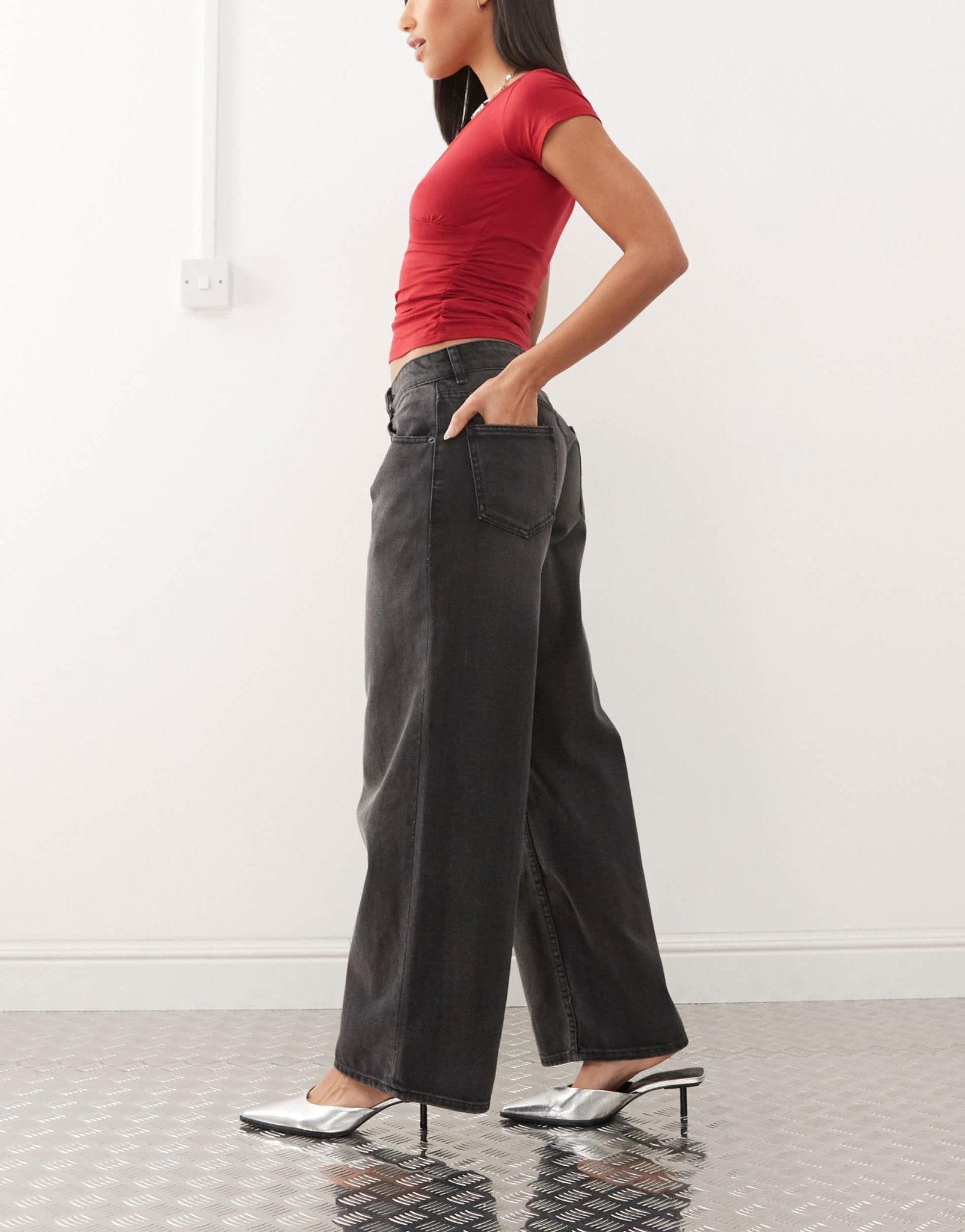 Motel roomy extra wide low rise jeans in washed black grey - ASOS Sample Sale EU Store