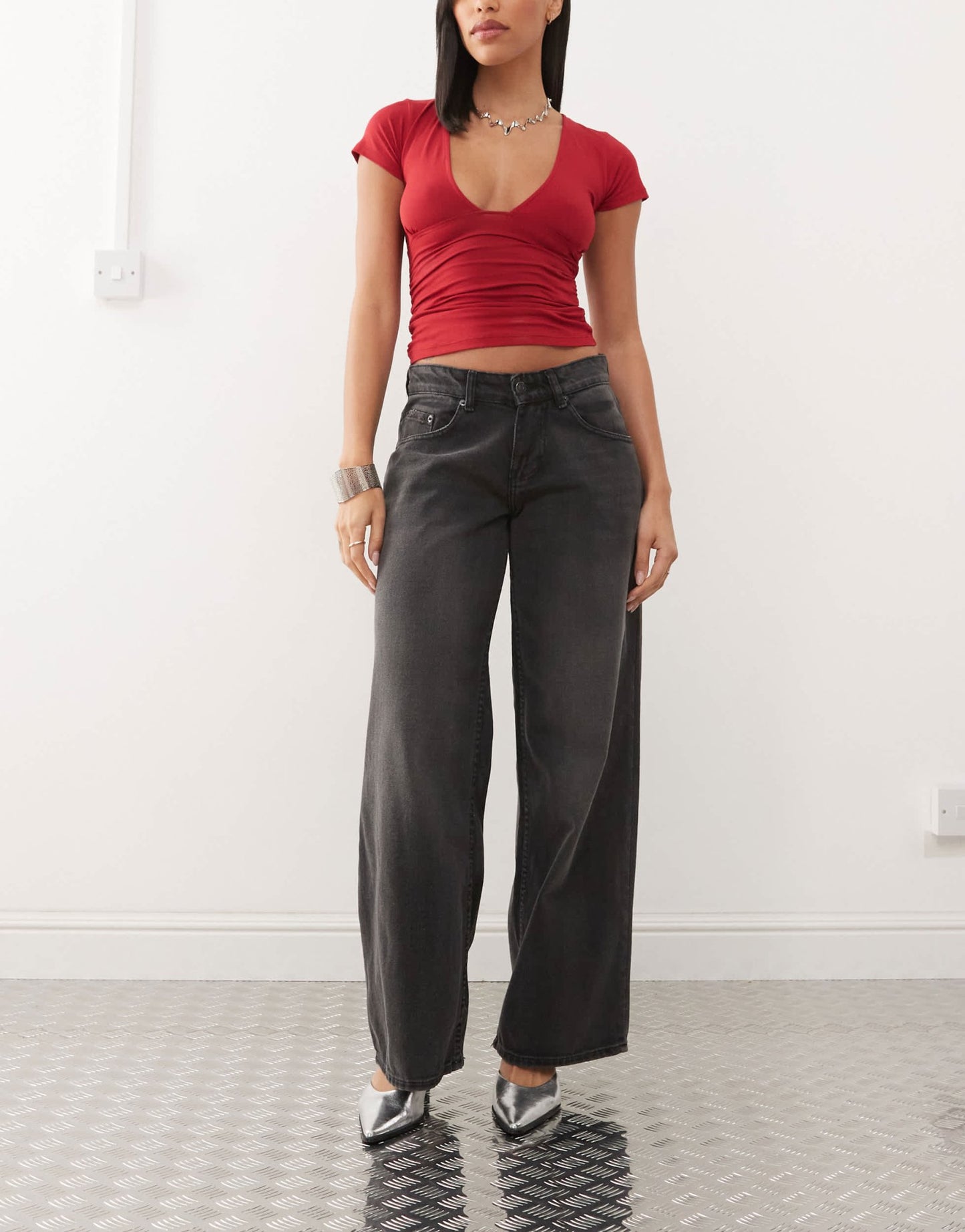 Motel roomy extra wide low rise jeans in washed black grey - ASOS Sample Sale EU Store